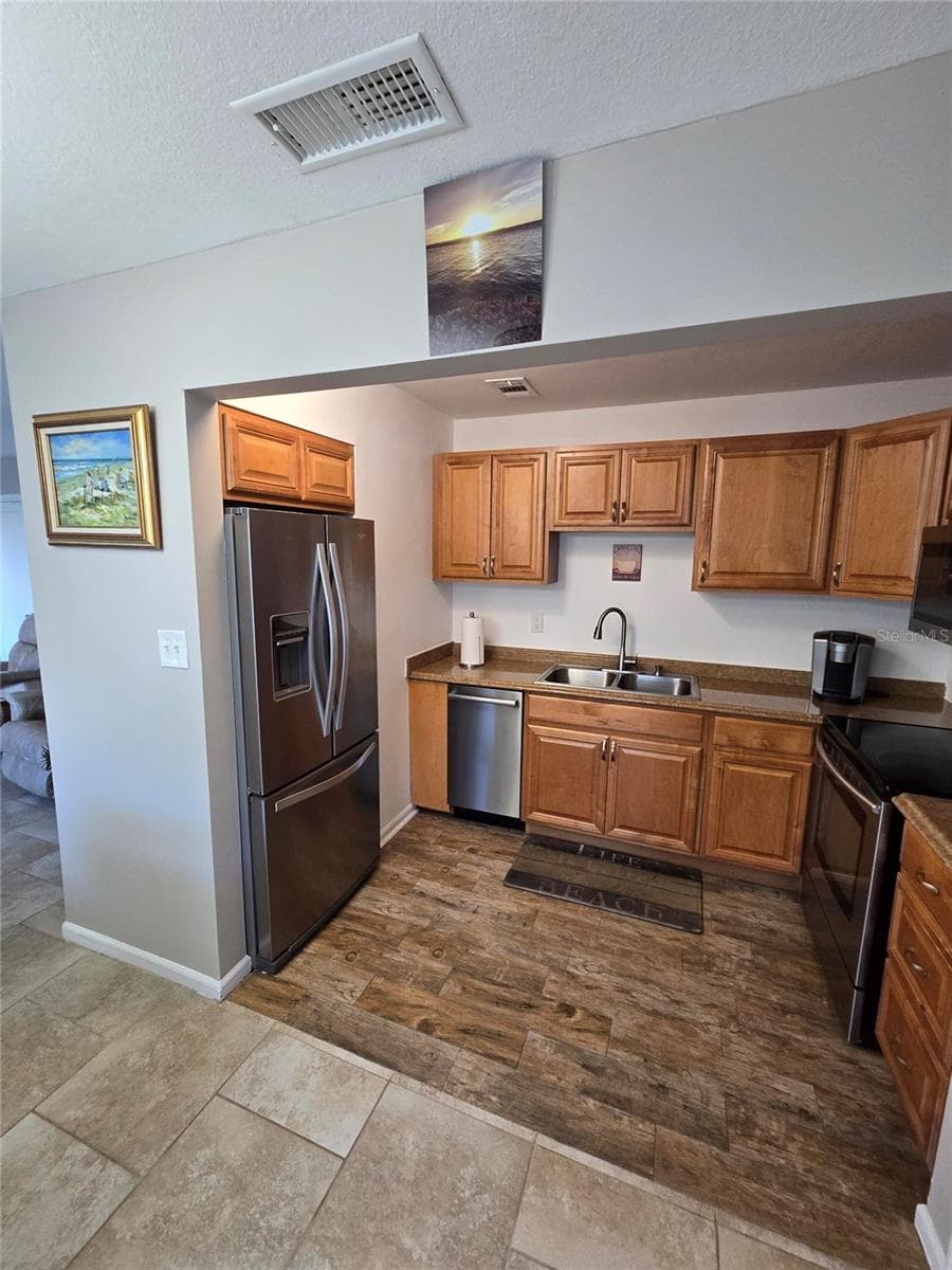Condominium at 5231 BEACH DR SE #A, ST PETERSBURG, photo 10 of 23