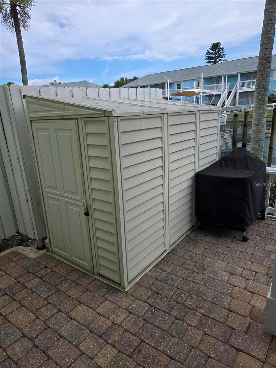 Condominium at 5231 BEACH DR SE #A, ST PETERSBURG, photo 21 of 23