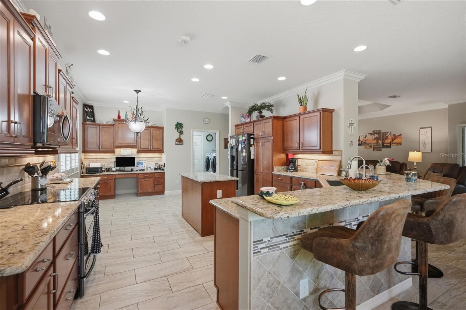 Single Family Residence at 3095 KRAMER CT, THE VILLAGES, photo 9 of 46
