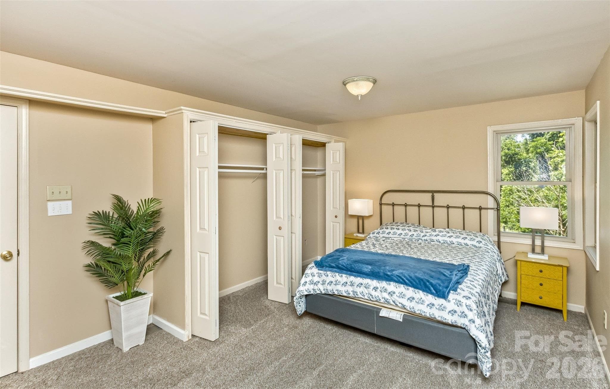 Single Family Residence at 15 Village Green Drive, Alexander, photo 11 of 48