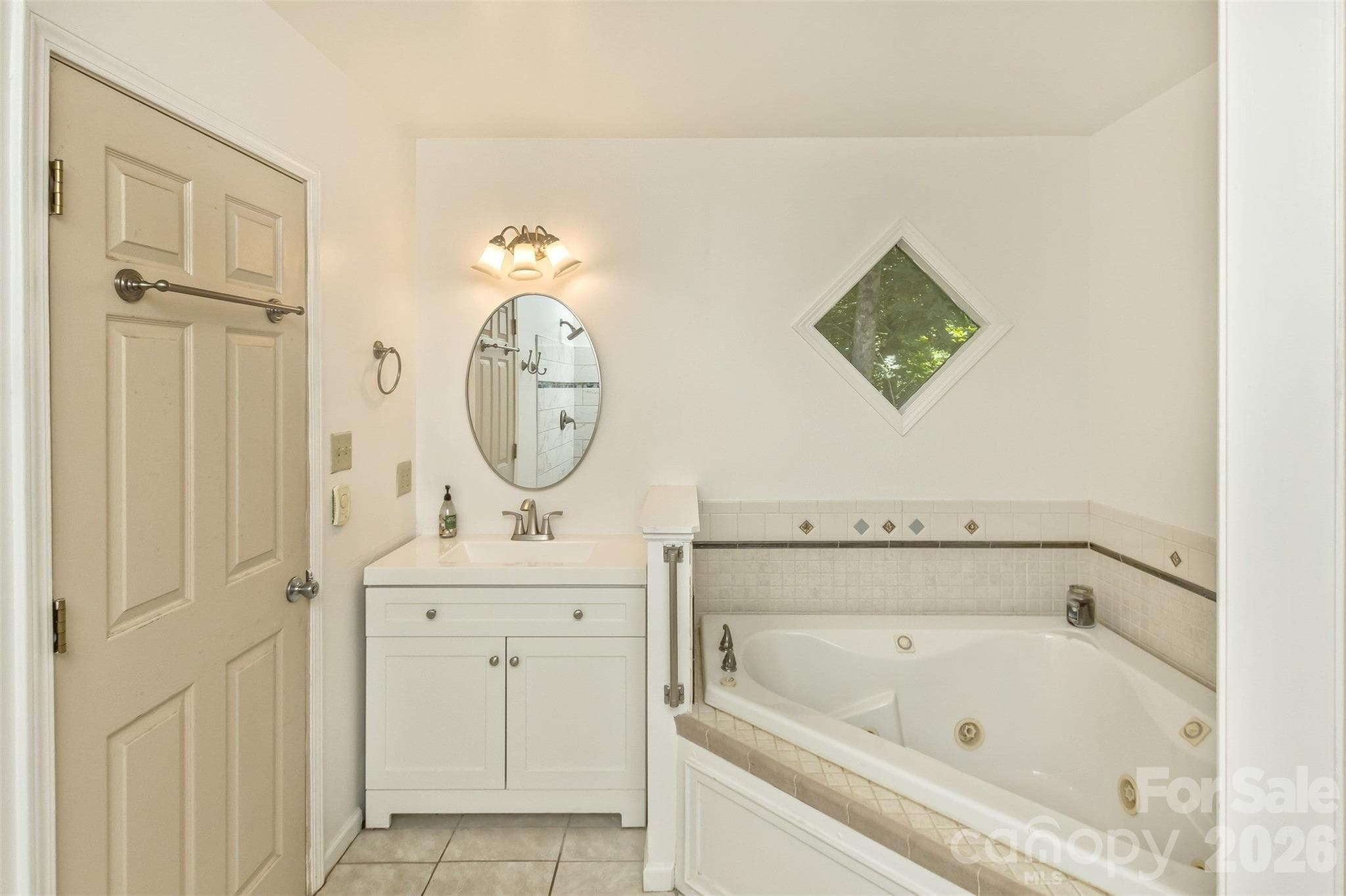 Single Family Residence at 15 Village Green Drive, Alexander, photo 12 of 48