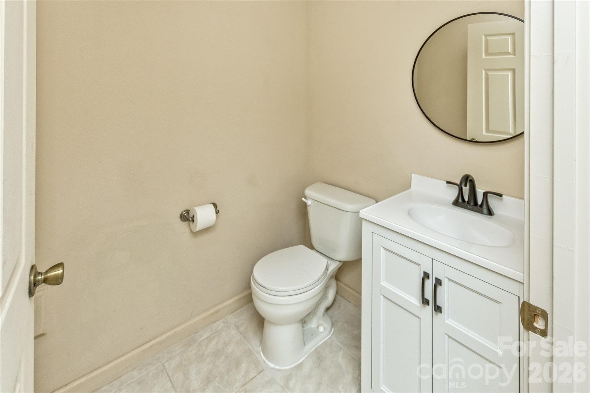 Single Family Residence at 15 Village Green Drive, Alexander, photo 33 of 48