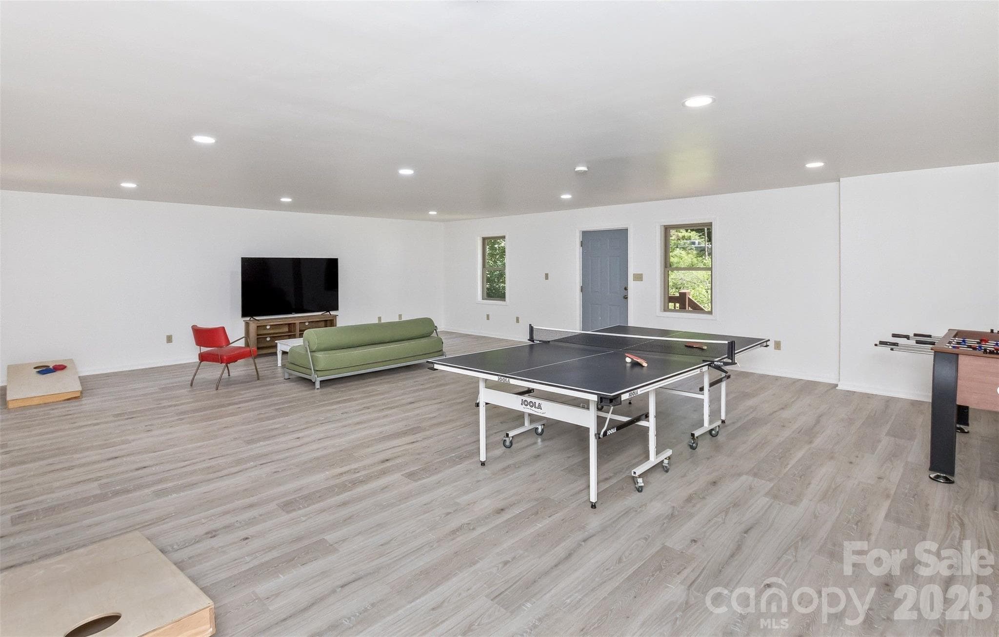 Single Family Residence at 15 Village Green Drive, Alexander, photo 41 of 48