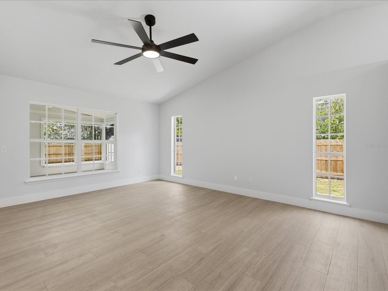 Single Family Residence at 505 LAKE CHARM DR, OVIEDO, photo 26 of 70