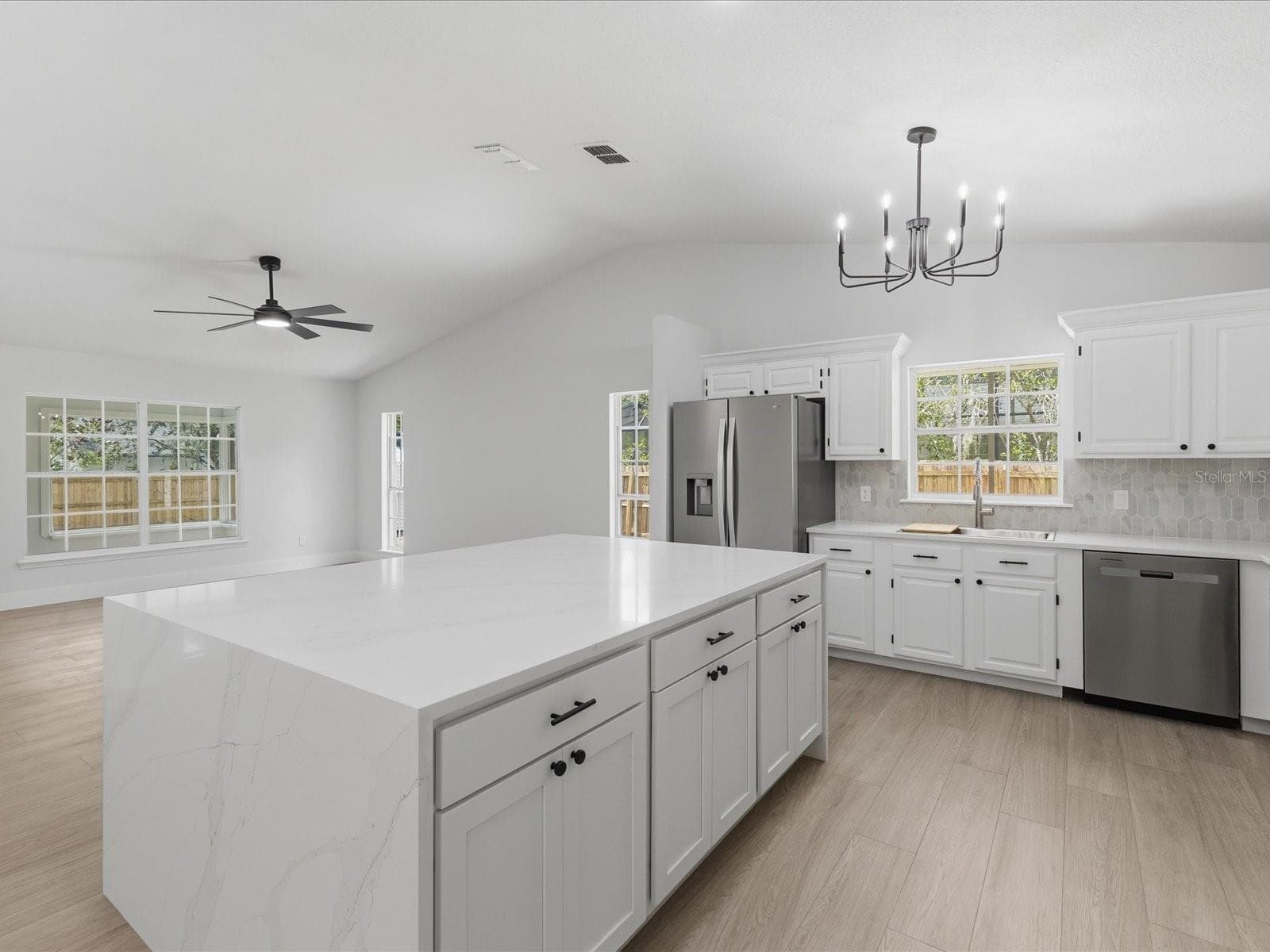 Single Family Residence at 505 LAKE CHARM DR, OVIEDO, photo 14 of 70