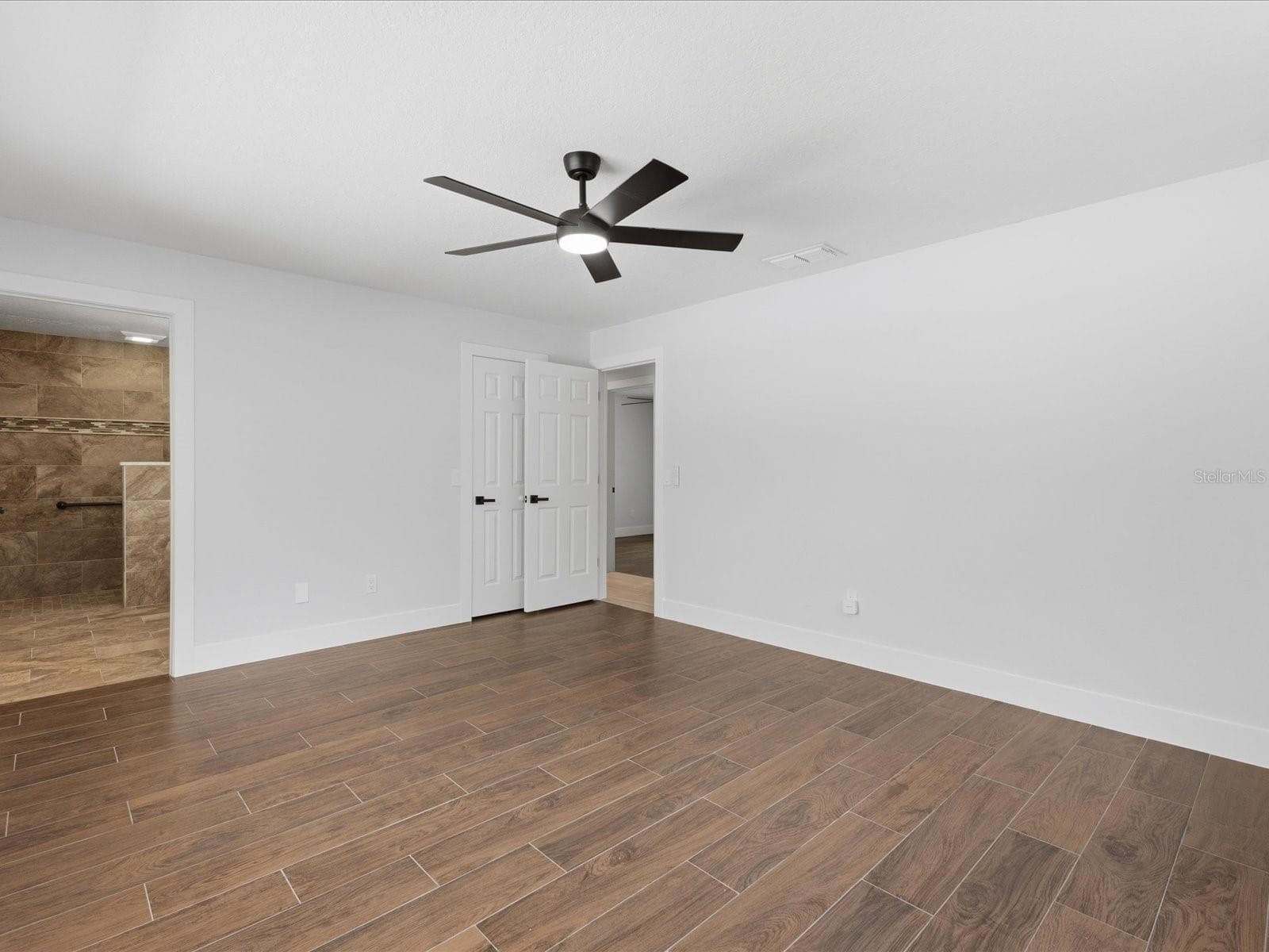 Single Family Residence at 505 LAKE CHARM DR, OVIEDO, photo 45 of 70