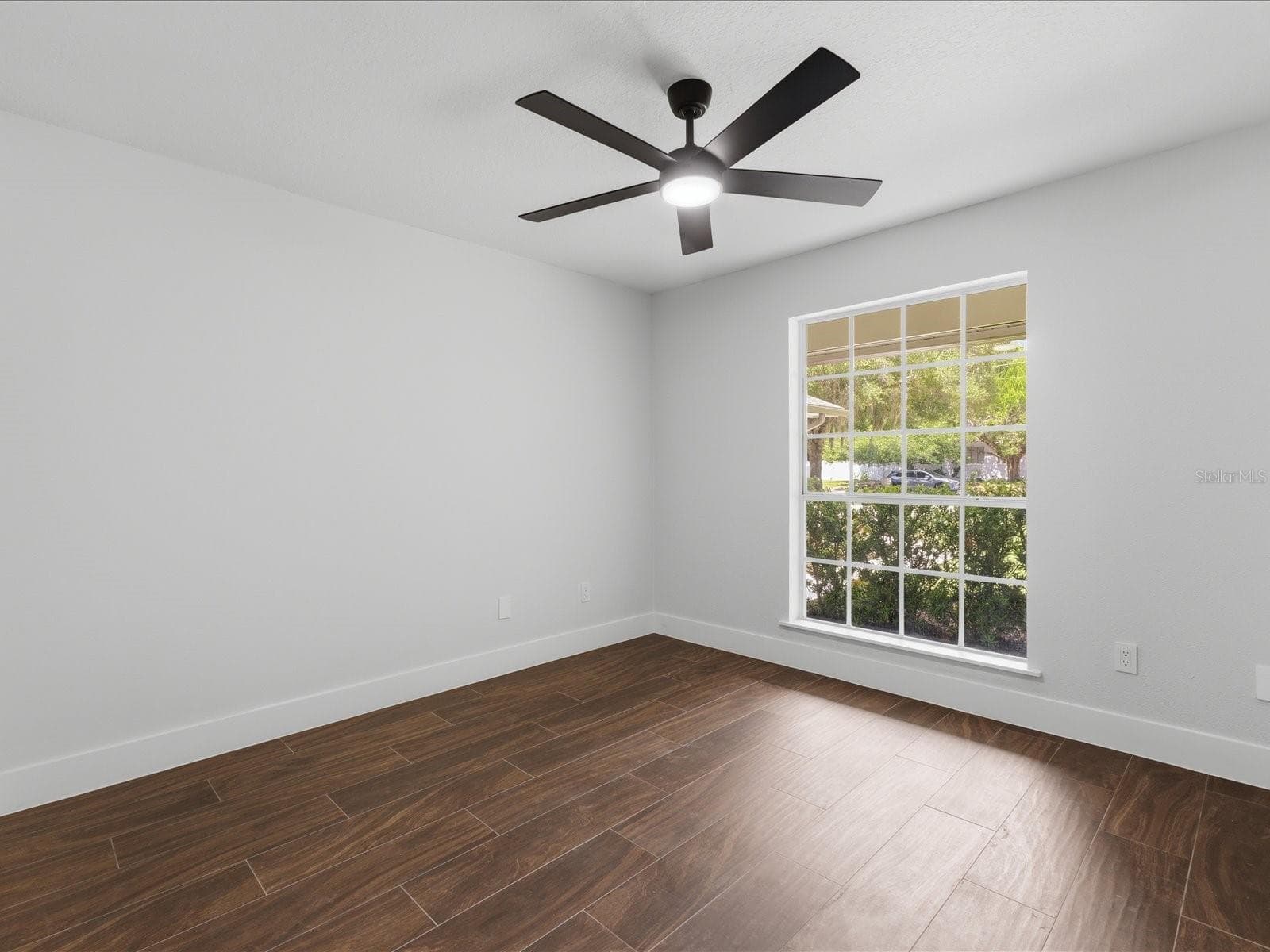 Single Family Residence at 505 LAKE CHARM DR, OVIEDO, photo 38 of 70