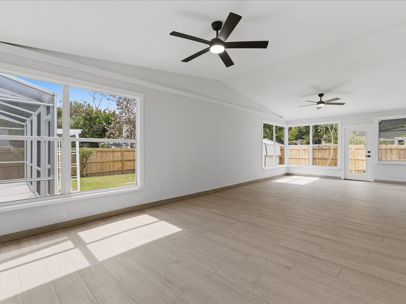 Single Family Residence at 505 LAKE CHARM DR, OVIEDO, photo 59 of 70