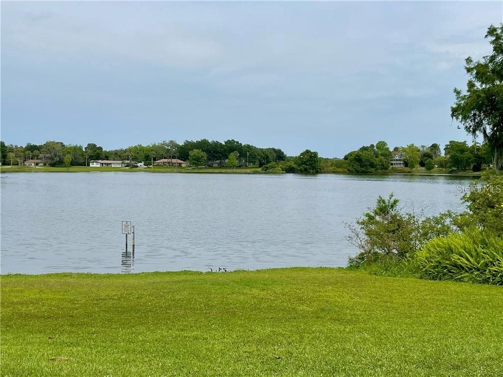 Single Family Residence at 505 LAKE CHARM DR, OVIEDO, photo 56 of 70