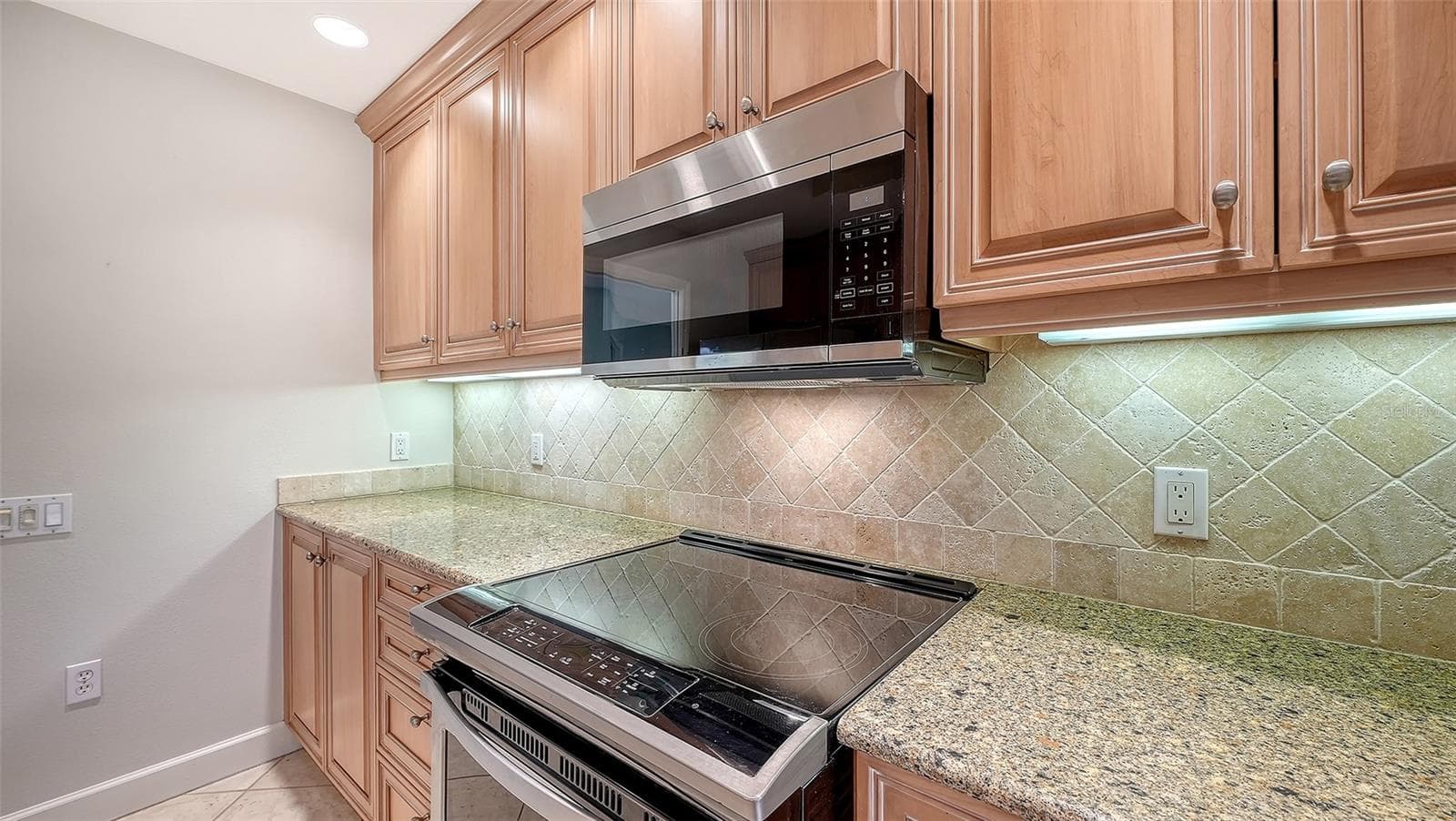 Condominium at 5211 PARISIENNE PL #101B27, SARASOTA, photo 19 of 67