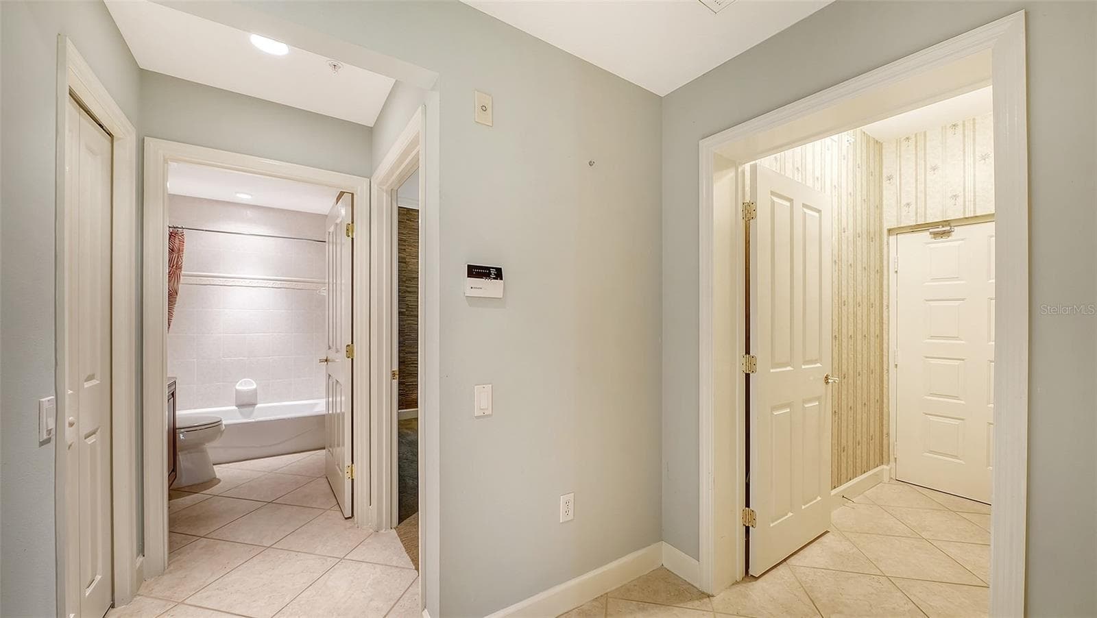 Condominium at 5211 PARISIENNE PL #101B27, SARASOTA, photo 33 of 67