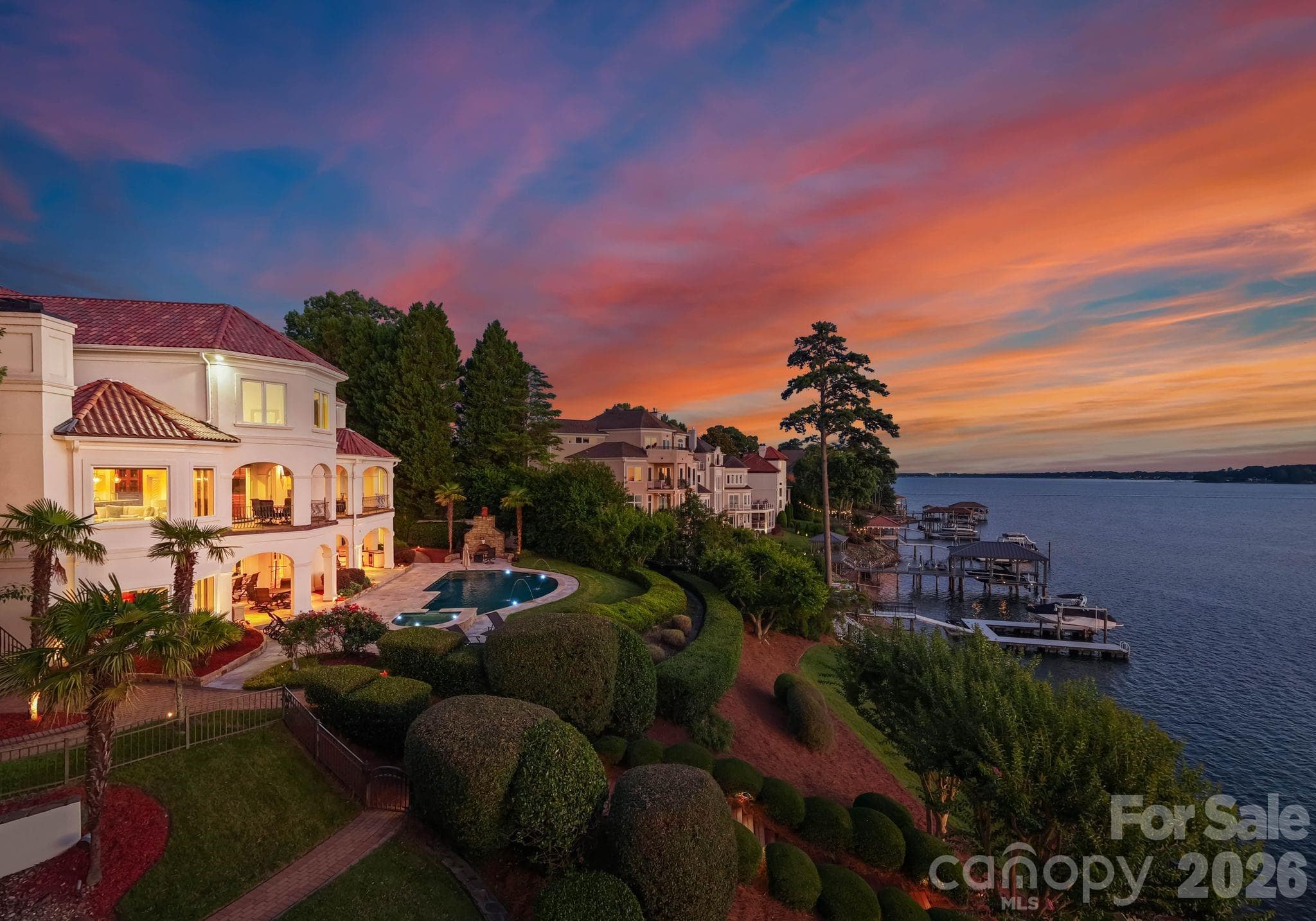 Mediterranean villa living on the shores of Lake Norman. - 16920 Harbor Master Cove, Cornelius