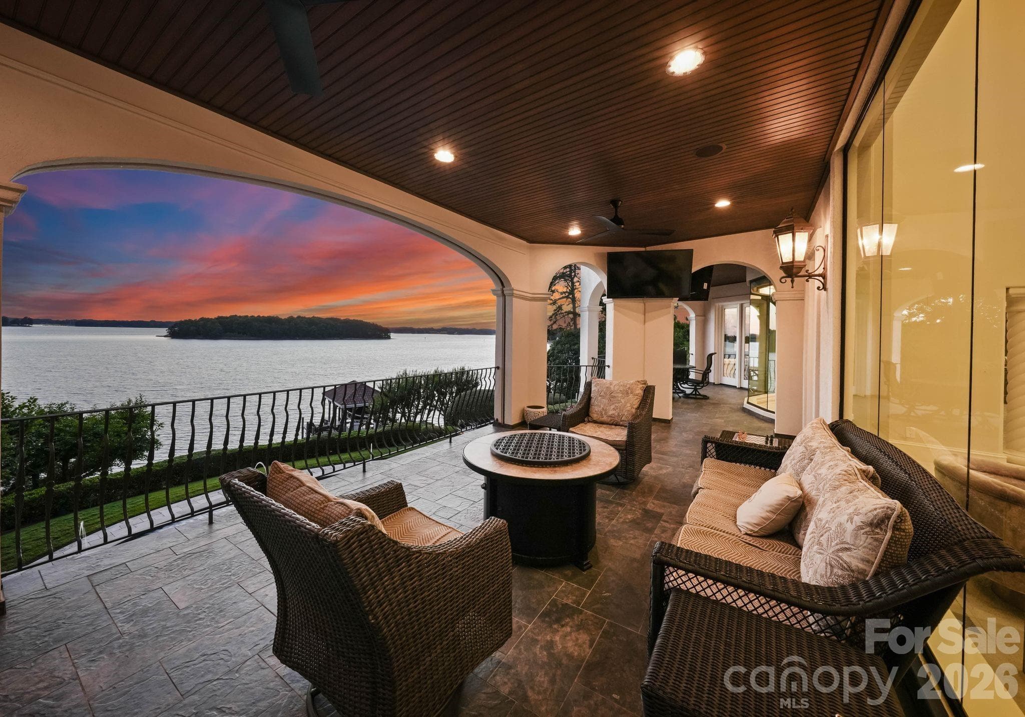 Single Family Residence at 16920 Harbor Master Cove, Cornelius, photo 6 of 48