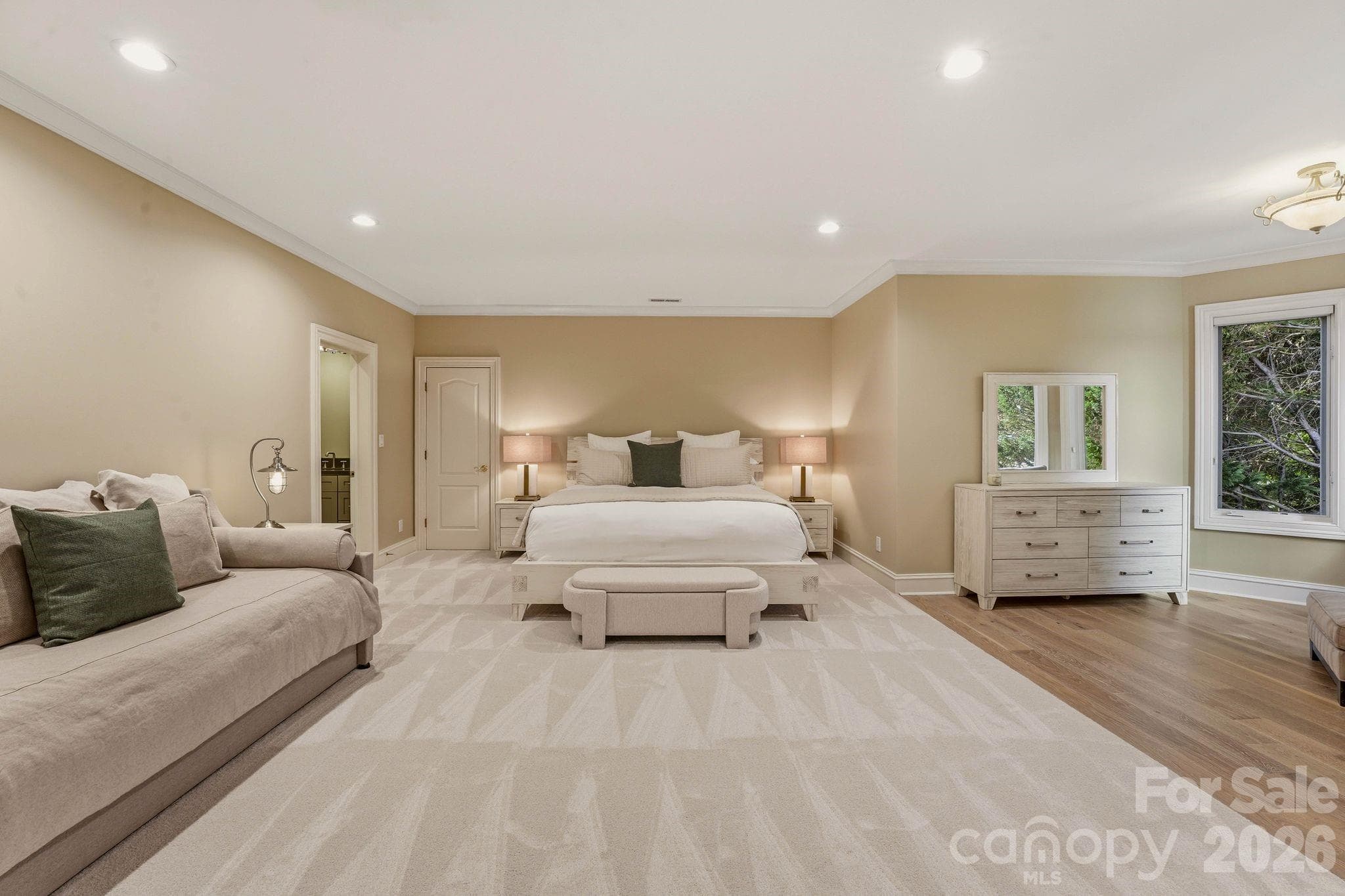 Upper-level suite 4 of 4. - 16920 Harbor Master Cove, Cornelius