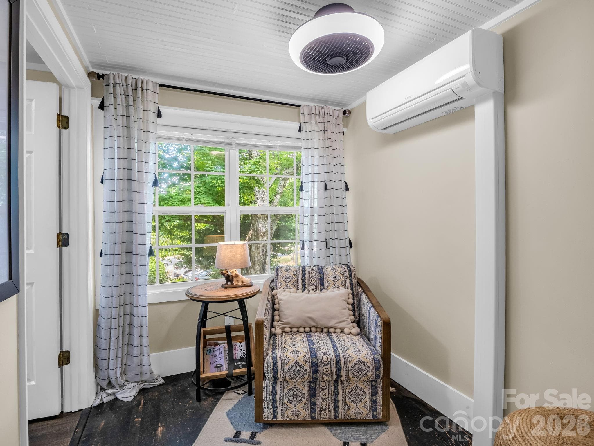 Single Family Residence at 23 Sunset Drive, Black Mountain, photo 18 of 34