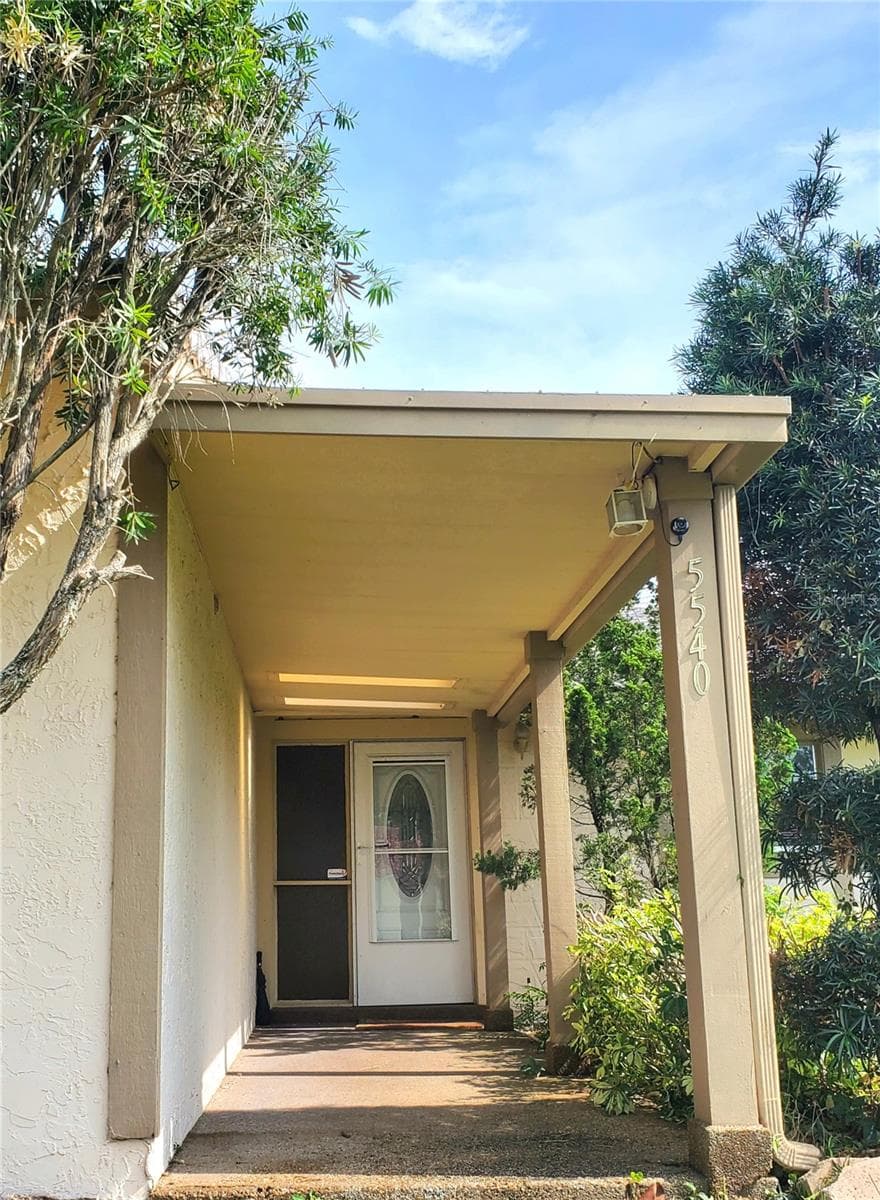 Single Family Residence at 5540 MINUTE MAN CT, ORLANDO, photo 4 of 46