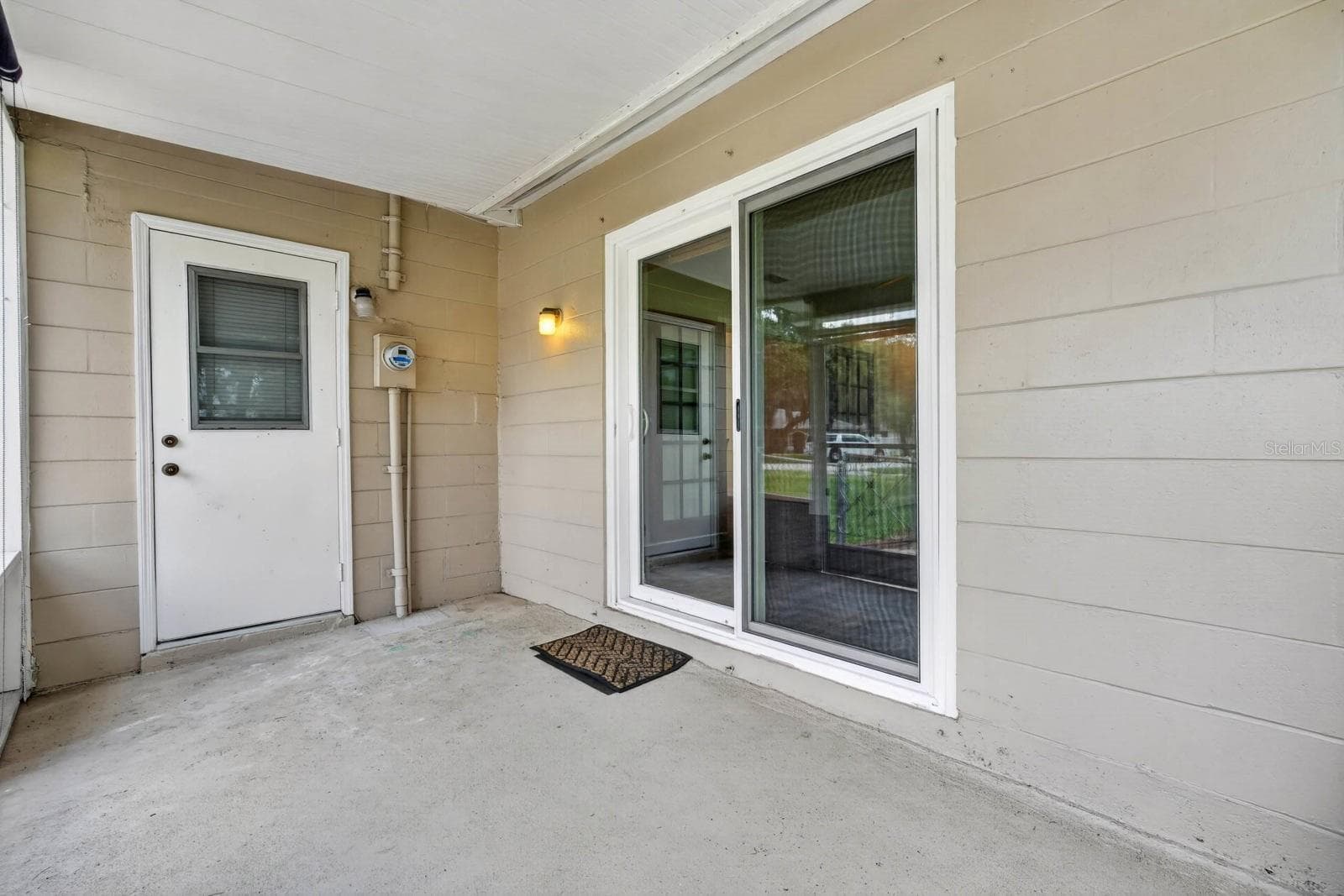 BACK PORCH - 2205 JUNIPER DR, EDGEWATER