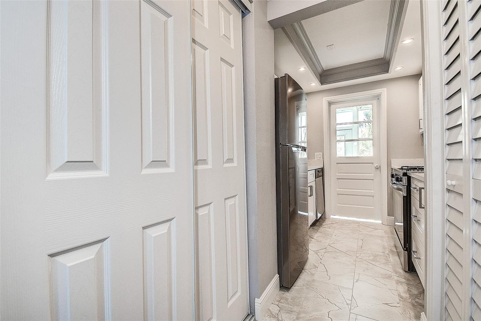 Kitchen Entry w/ Pantry/Storage Closets - 1819 SHORE DR S #110, SOUTH PASADENA