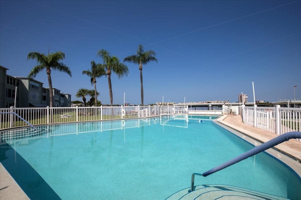 Clubhouse Pool - 1819 SHORE DR S #110, SOUTH PASADENA