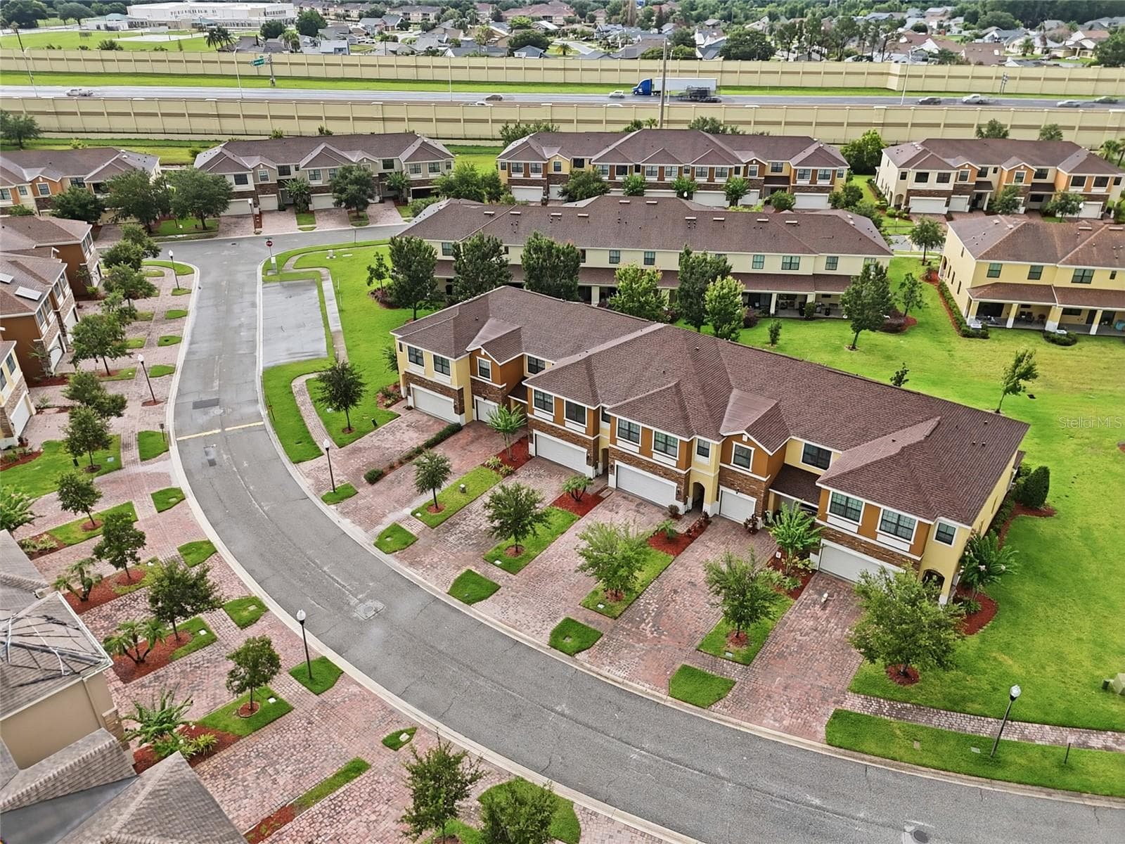 Townhouse at 1940 PORTOFINO MEADOWS BLVD, ORLANDO, photo 9 of 49