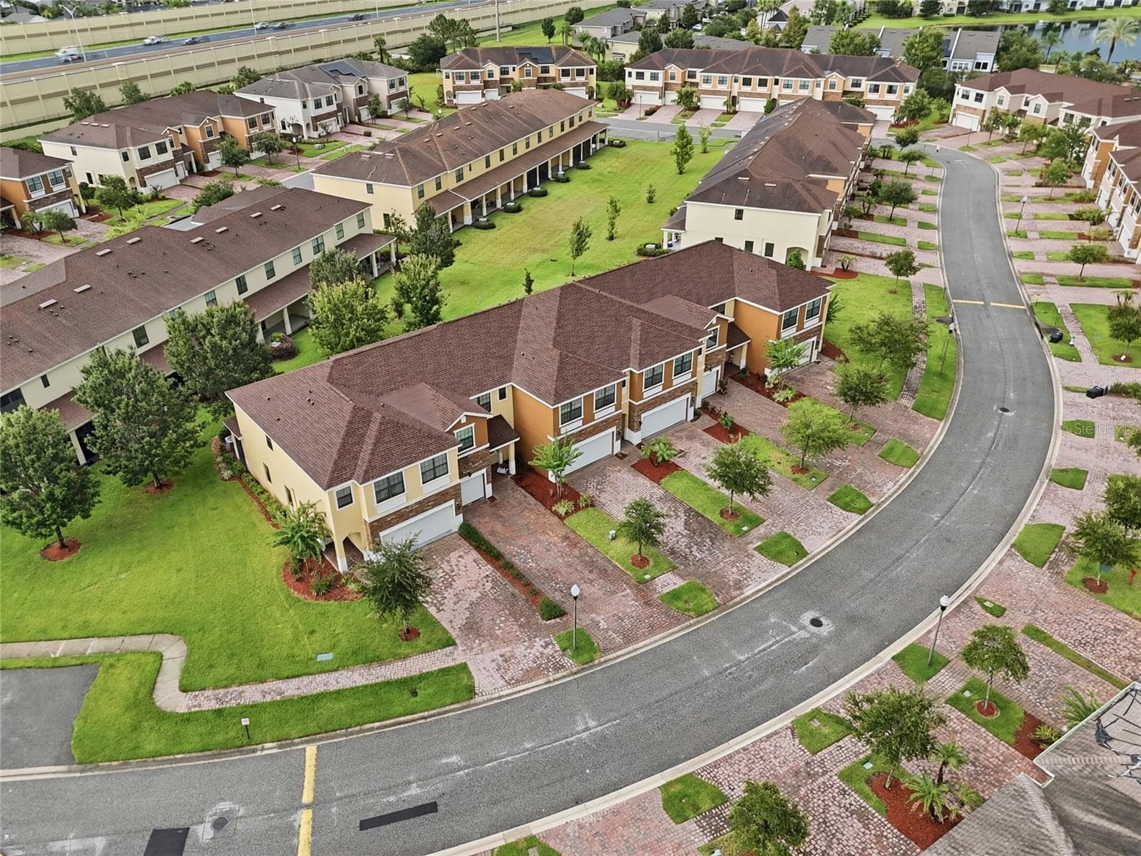 Townhouse at 1940 PORTOFINO MEADOWS BLVD, ORLANDO, photo 10 of 49