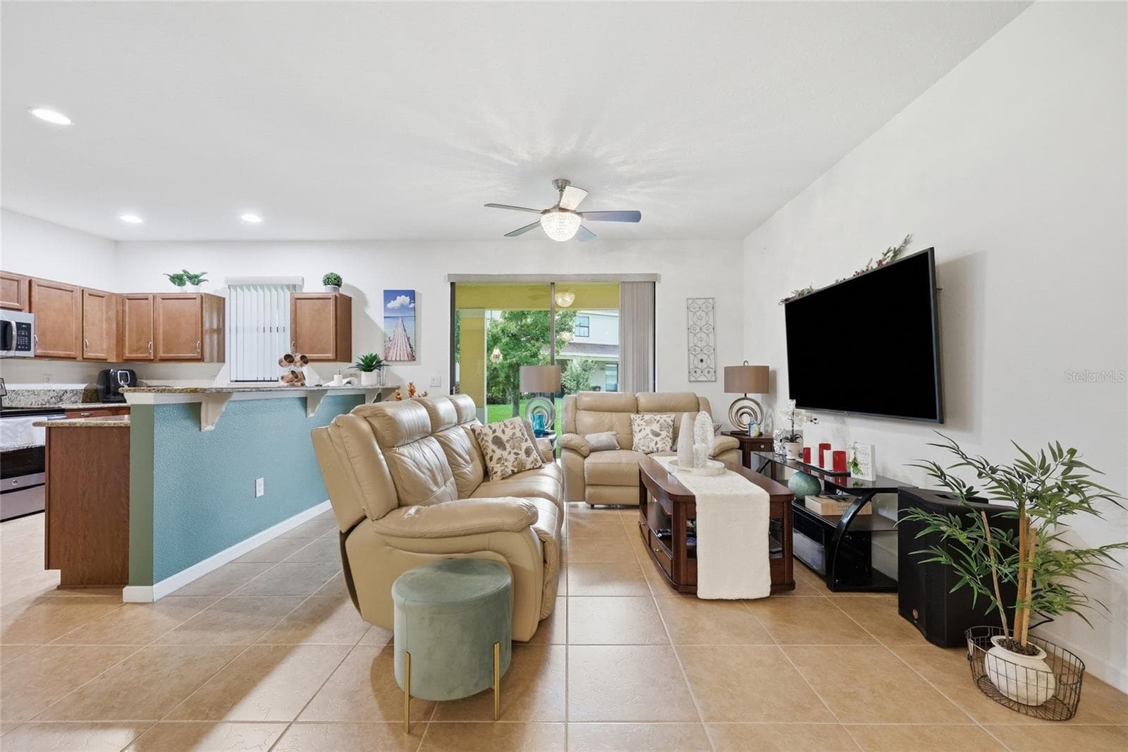 Townhouse at 1940 PORTOFINO MEADOWS BLVD, ORLANDO, photo 15 of 49