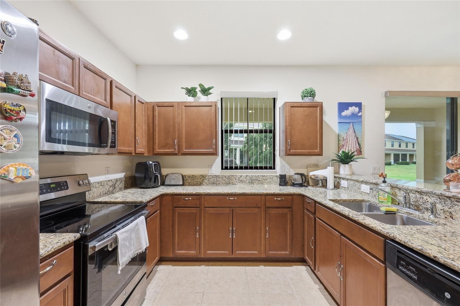 Townhouse at 1940 PORTOFINO MEADOWS BLVD, ORLANDO, photo 16 of 49