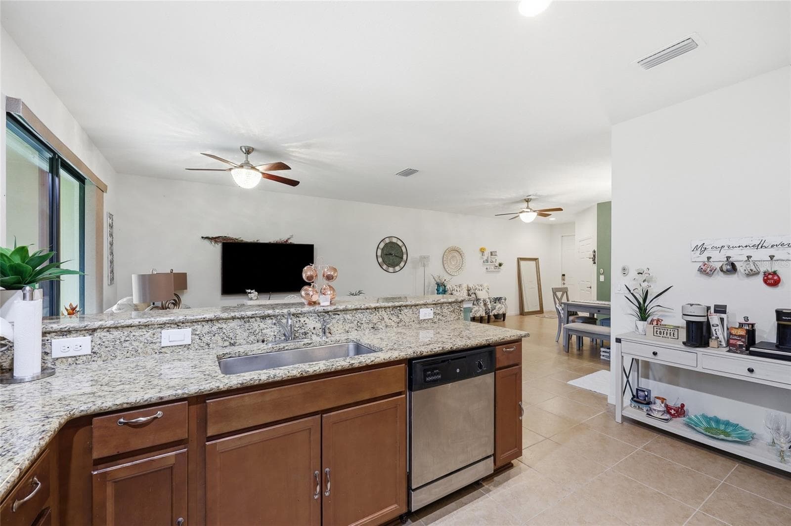 Townhouse at 1940 PORTOFINO MEADOWS BLVD, ORLANDO, photo 17 of 49