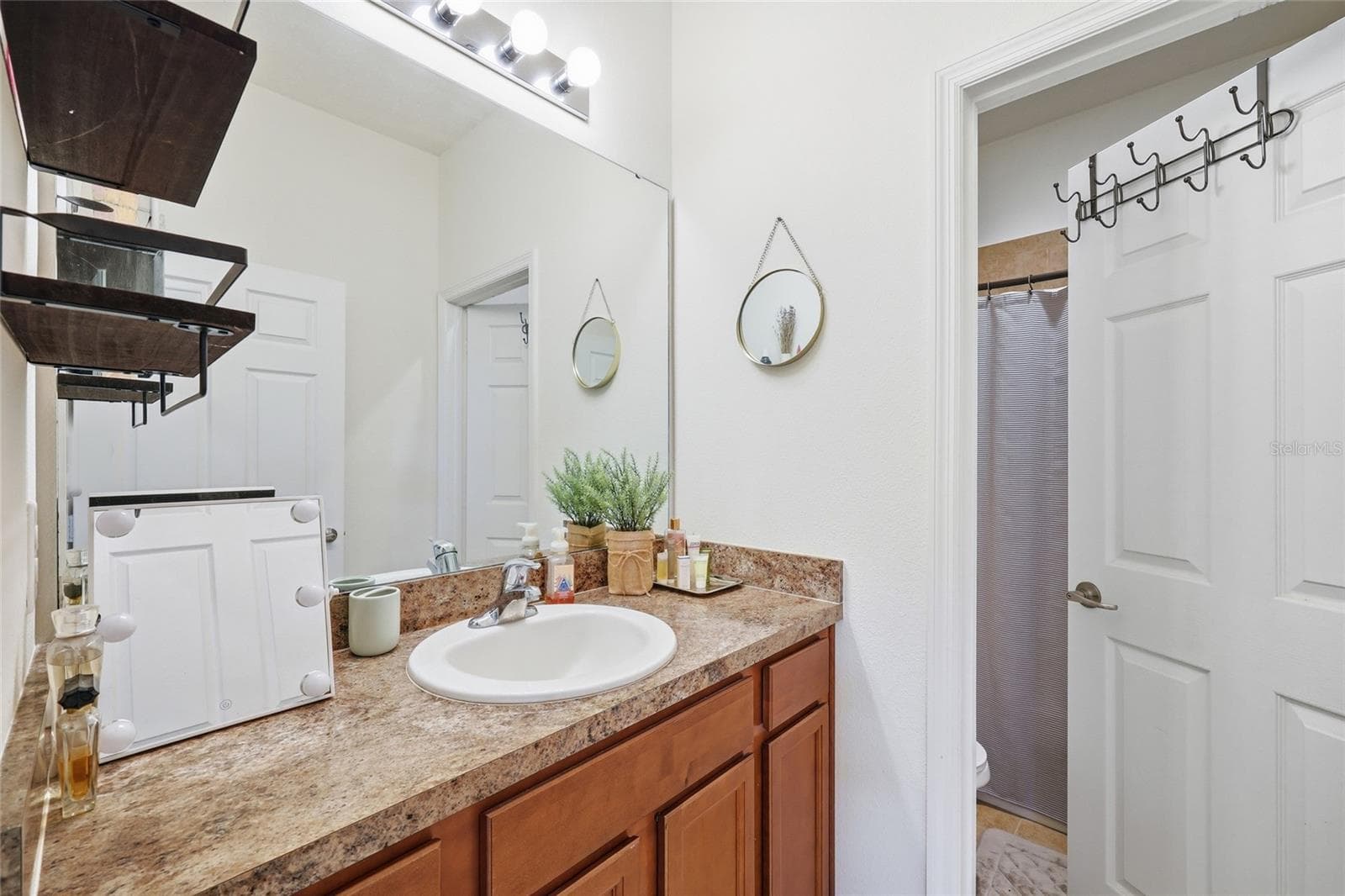 Townhouse at 1940 PORTOFINO MEADOWS BLVD, ORLANDO, photo 32 of 49