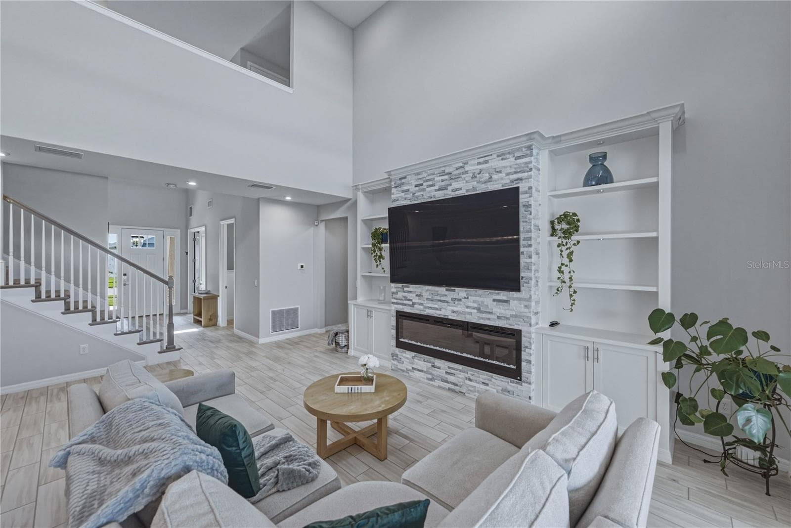 Single Family Residence at 6978 BRADBURY CIR, WESLEY CHAPEL, photo 13 of 98