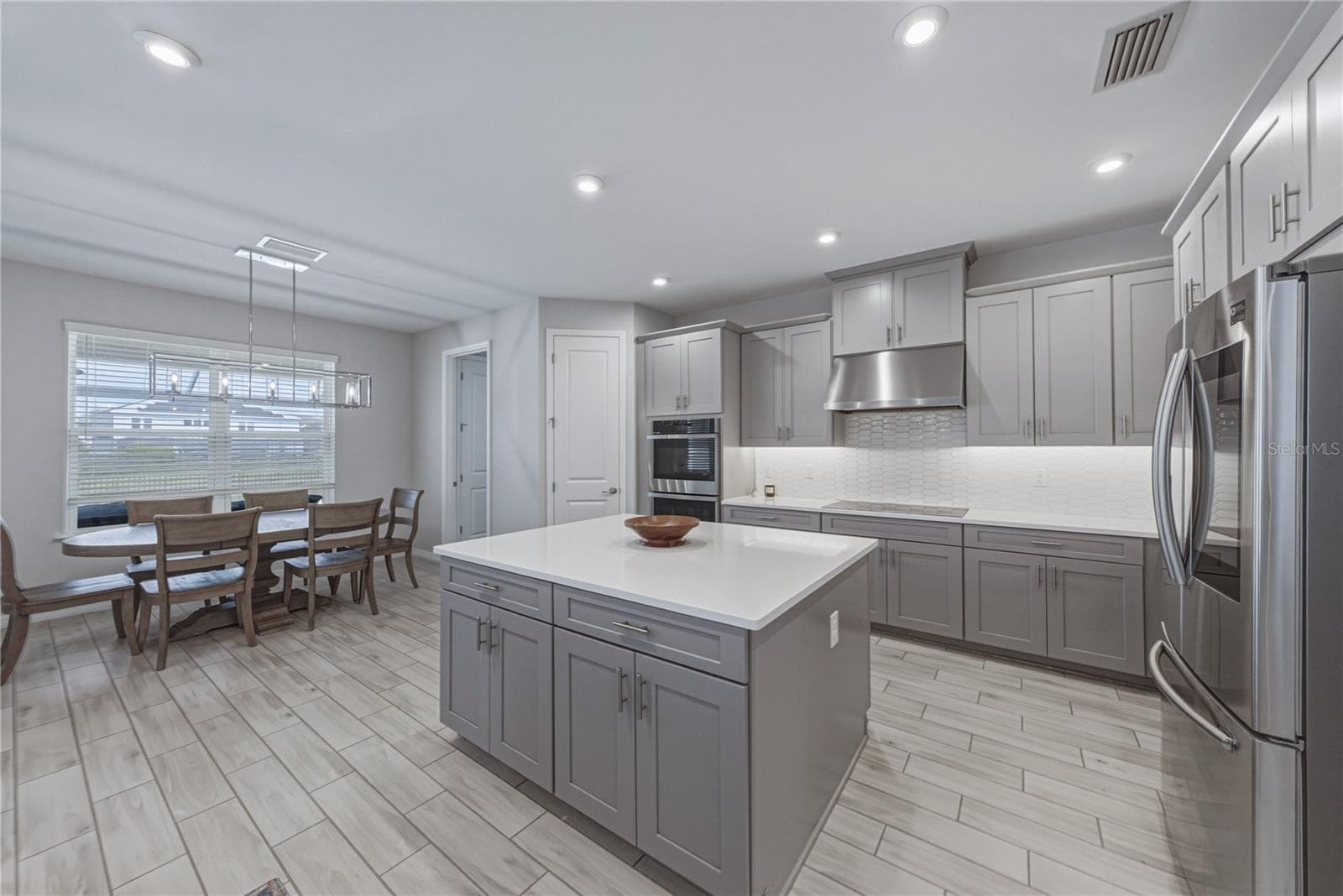 Single Family Residence at 6978 BRADBURY CIR, WESLEY CHAPEL, photo 17 of 98