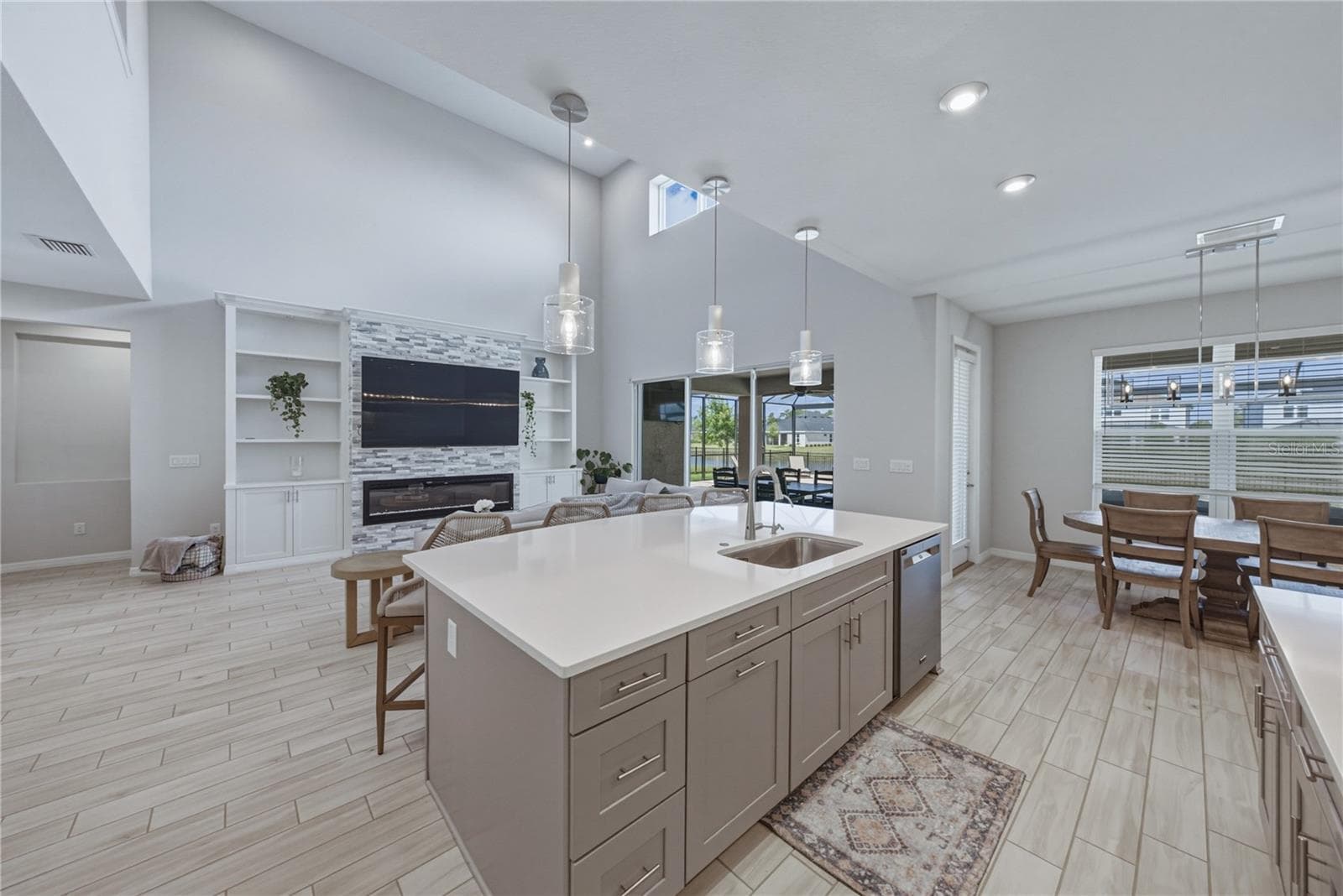 Single Family Residence at 6978 BRADBURY CIR, WESLEY CHAPEL, photo 18 of 98