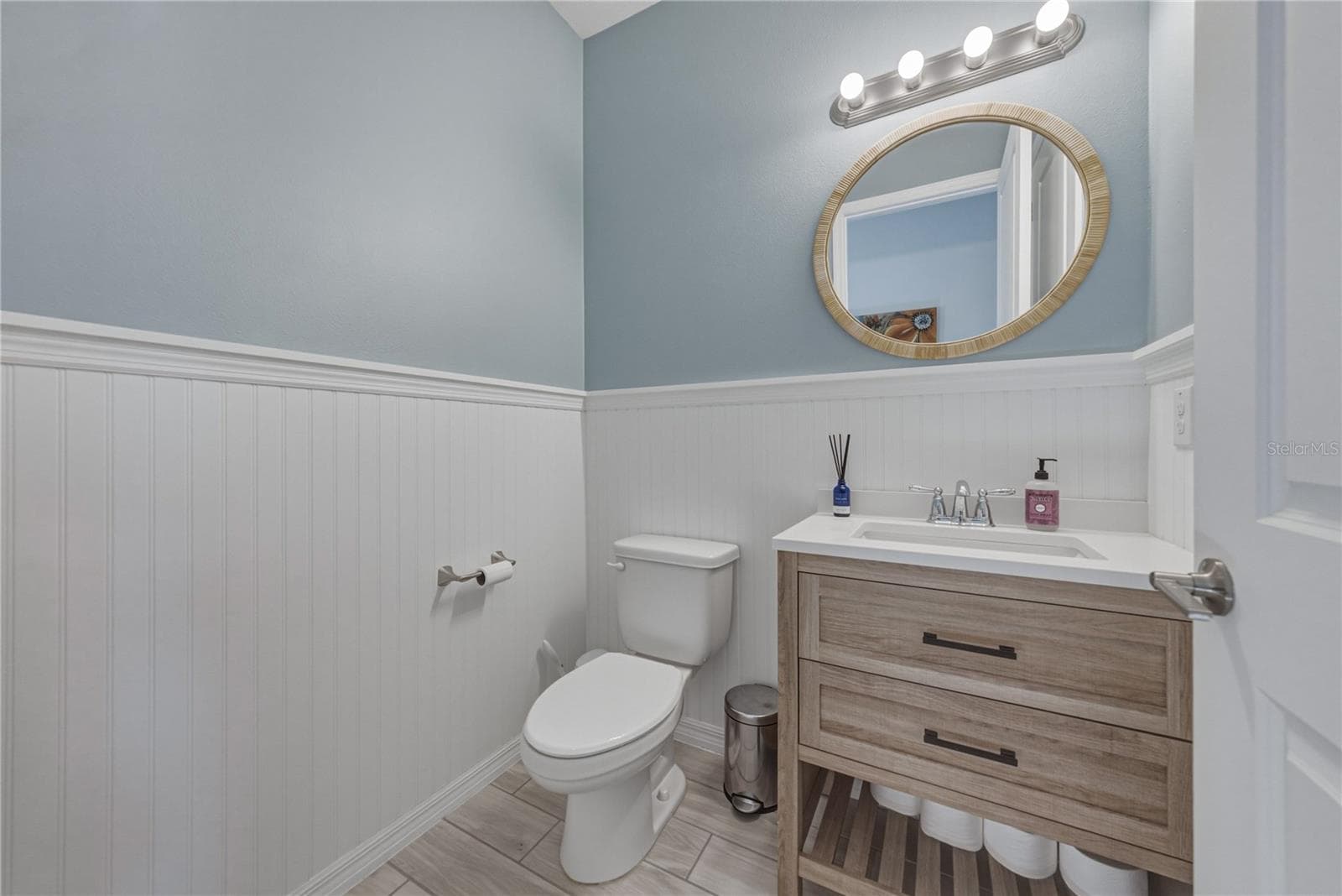 Single Family Residence at 6978 BRADBURY CIR, WESLEY CHAPEL, photo 29 of 98