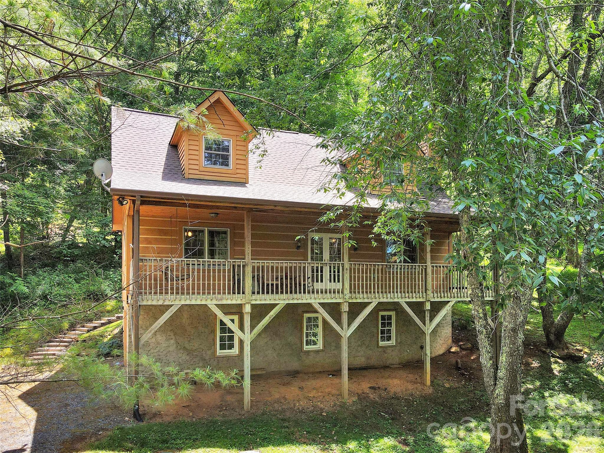 Single Family Residence at 219 Red Maple Lane, Boone, photo 4 of 38