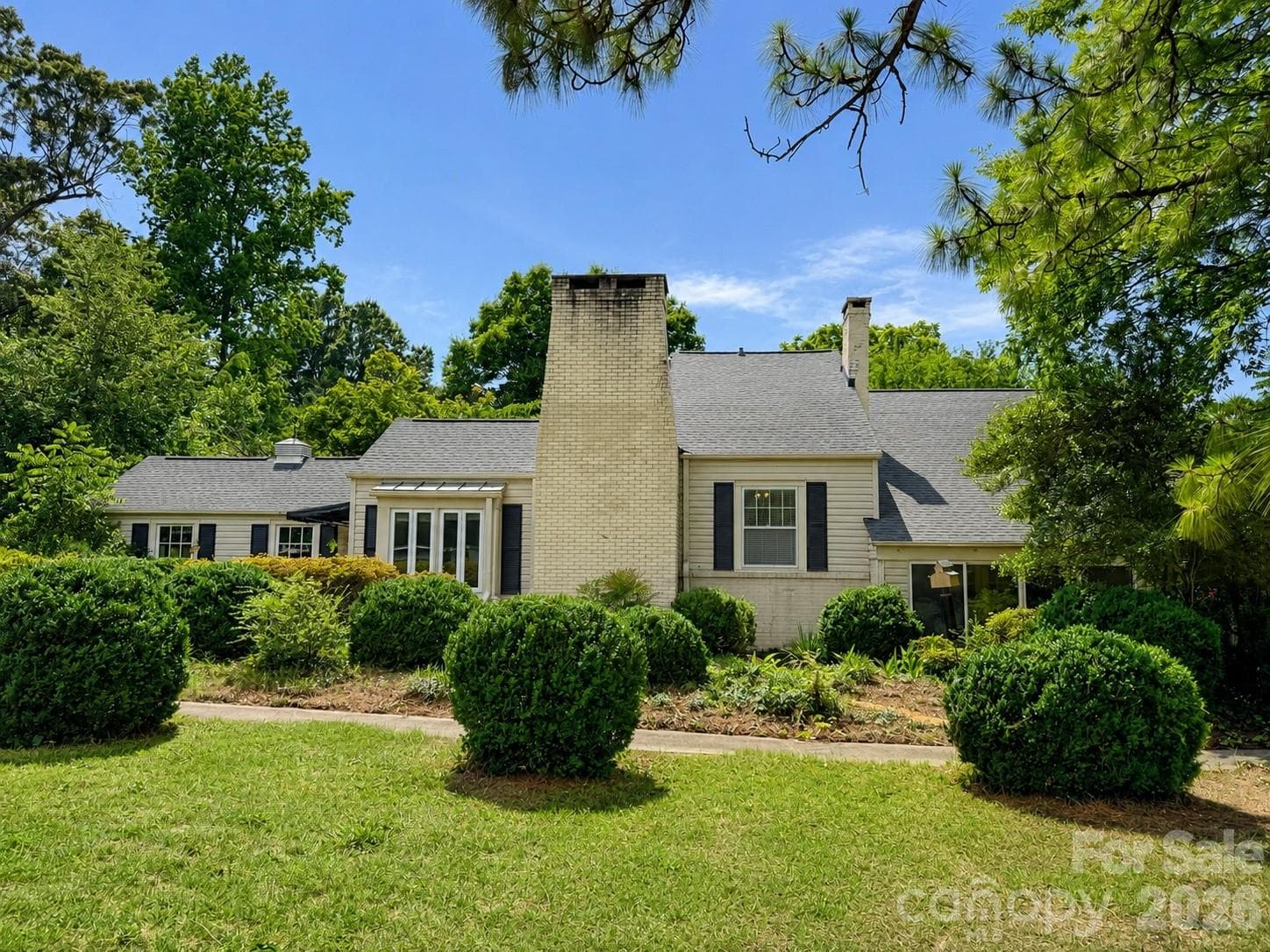 Single Family Residence at 404 Fairview Drive, Lexington, photo 38 of 44
