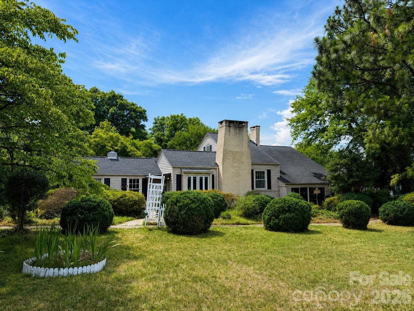 Single Family Residence at 404 Fairview Drive, Lexington, photo 39 of 44