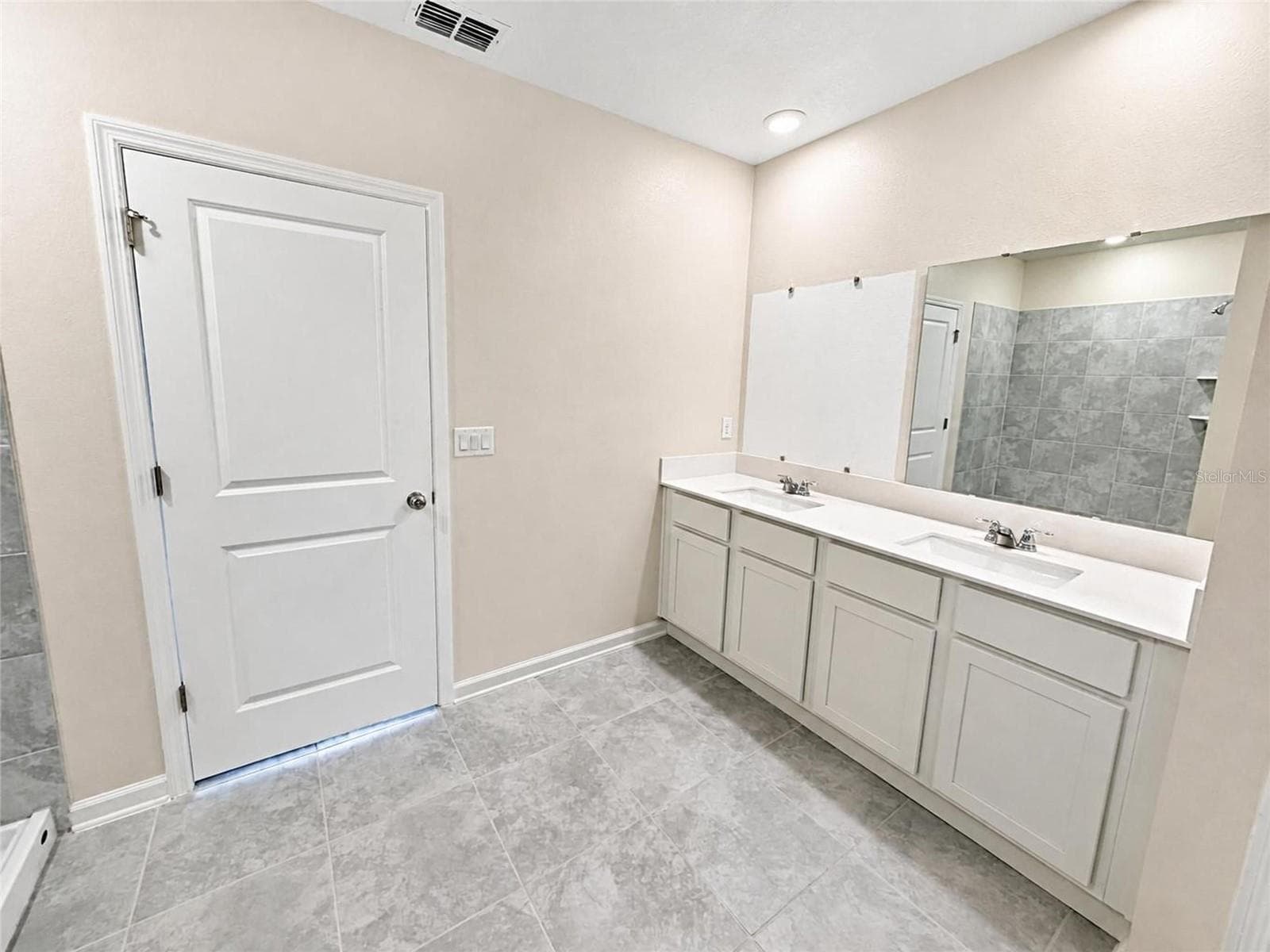 Primary Bath - 5638 LOGGIA LN, KISSIMMEE