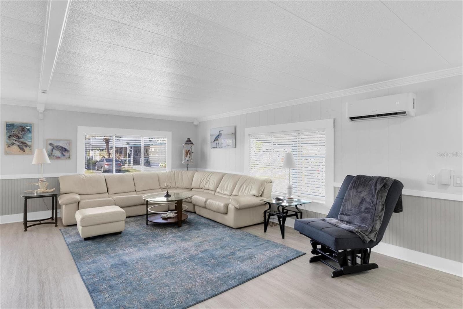 Very.... spacious Living room. - 6629 TOWER DR, HUDSON