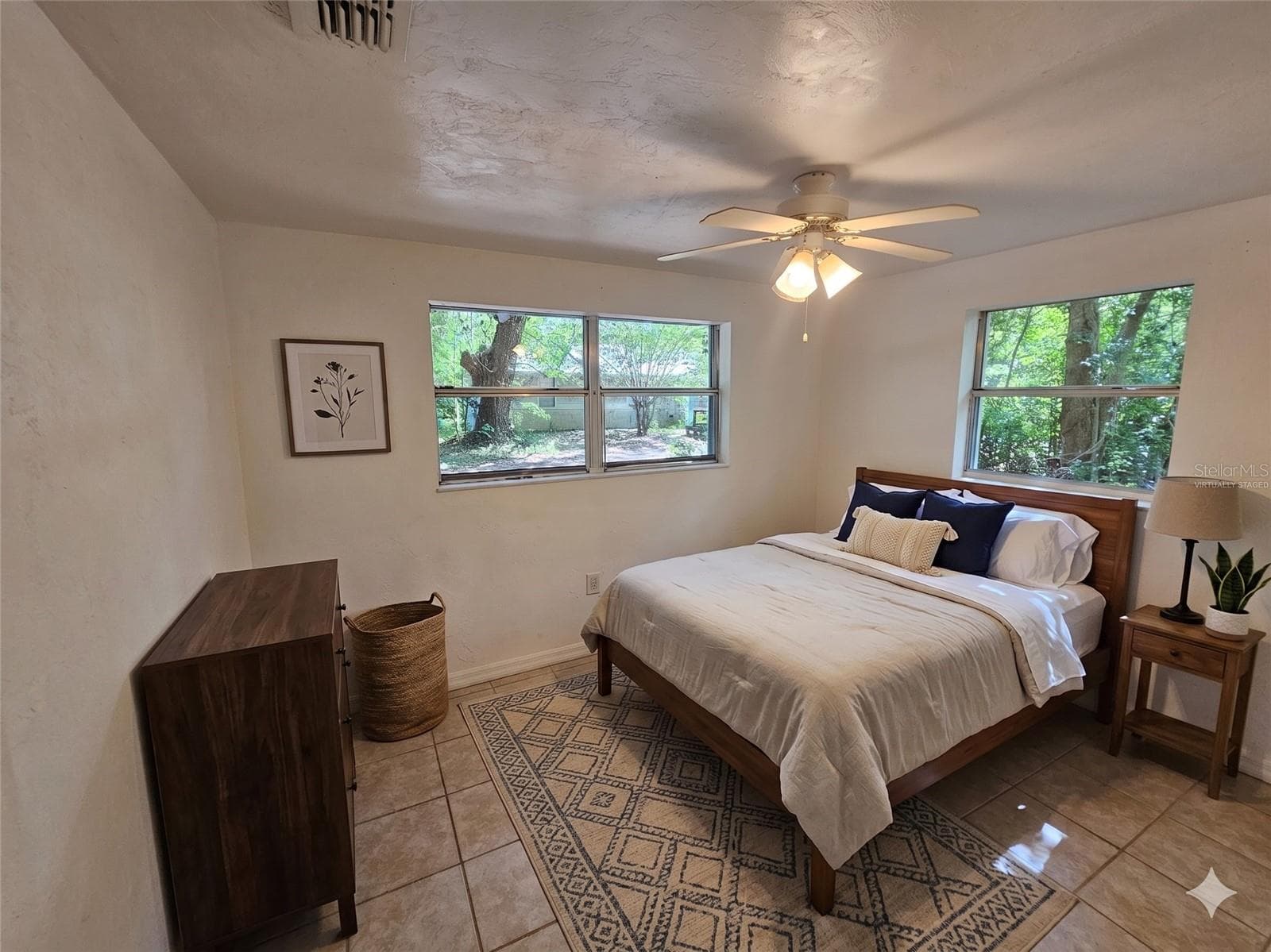 Primary Bedroom - Virtually Staged - 1146 NE 2ND PL, WILLISTON