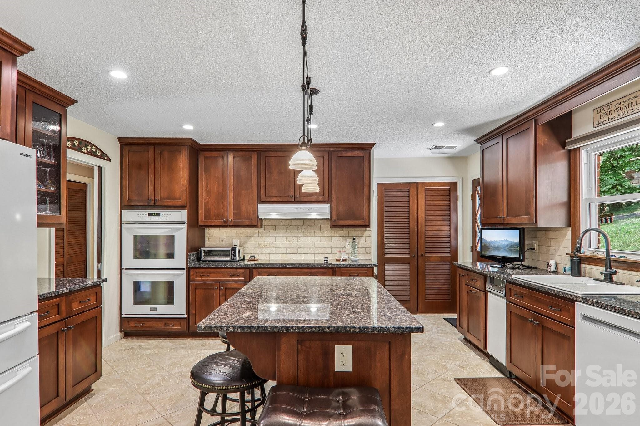 Single Family Residence at 57 Chateau Place, Waynesville, photo 14 of 48