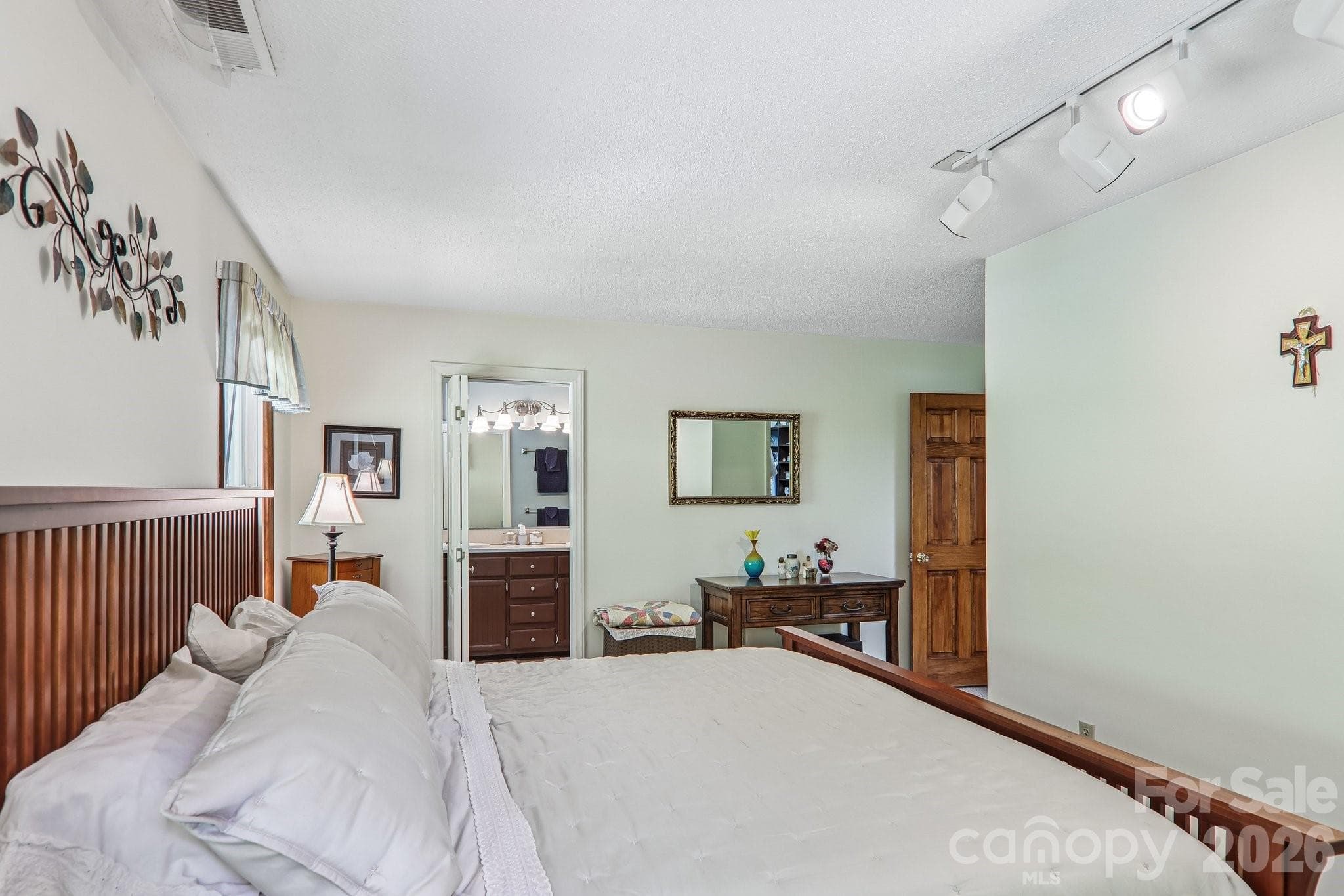 Single Family Residence at 57 Chateau Place, Waynesville, photo 24 of 48