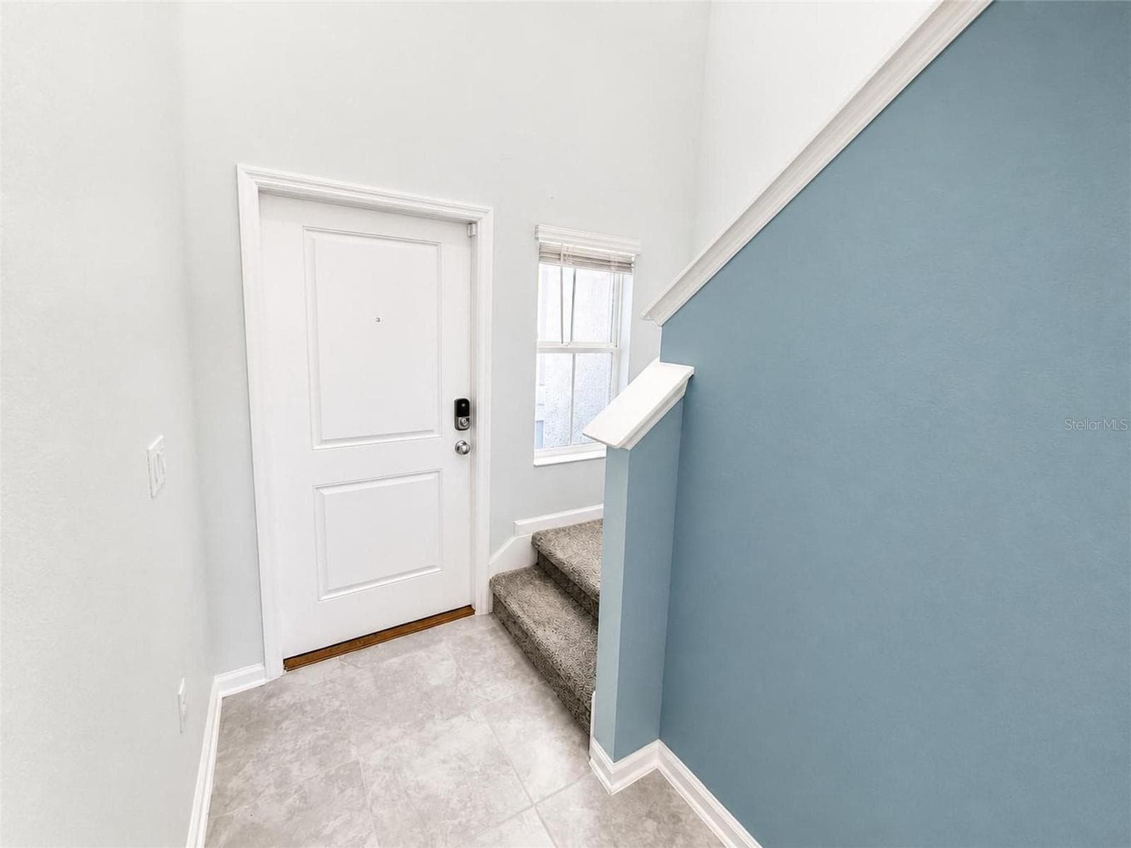 Foyer - 5632 LOGGIA LN, KISSIMMEE