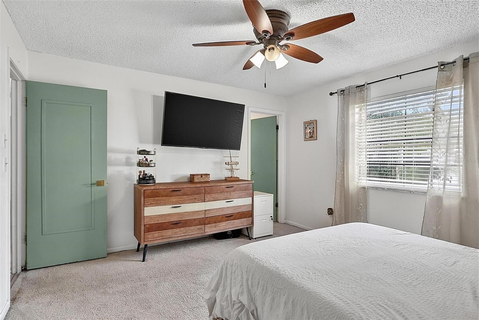 Single Family Residence at 9 BRIDGET TER, ORMOND BEACH, photo 5 of 60