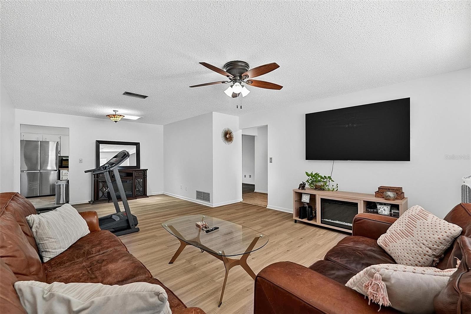 Single Family Residence at 9 BRIDGET TER, ORMOND BEACH, photo 14 of 60