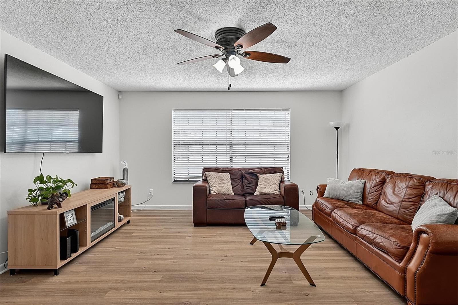 Single Family Residence at 9 BRIDGET TER, ORMOND BEACH, photo 15 of 60
