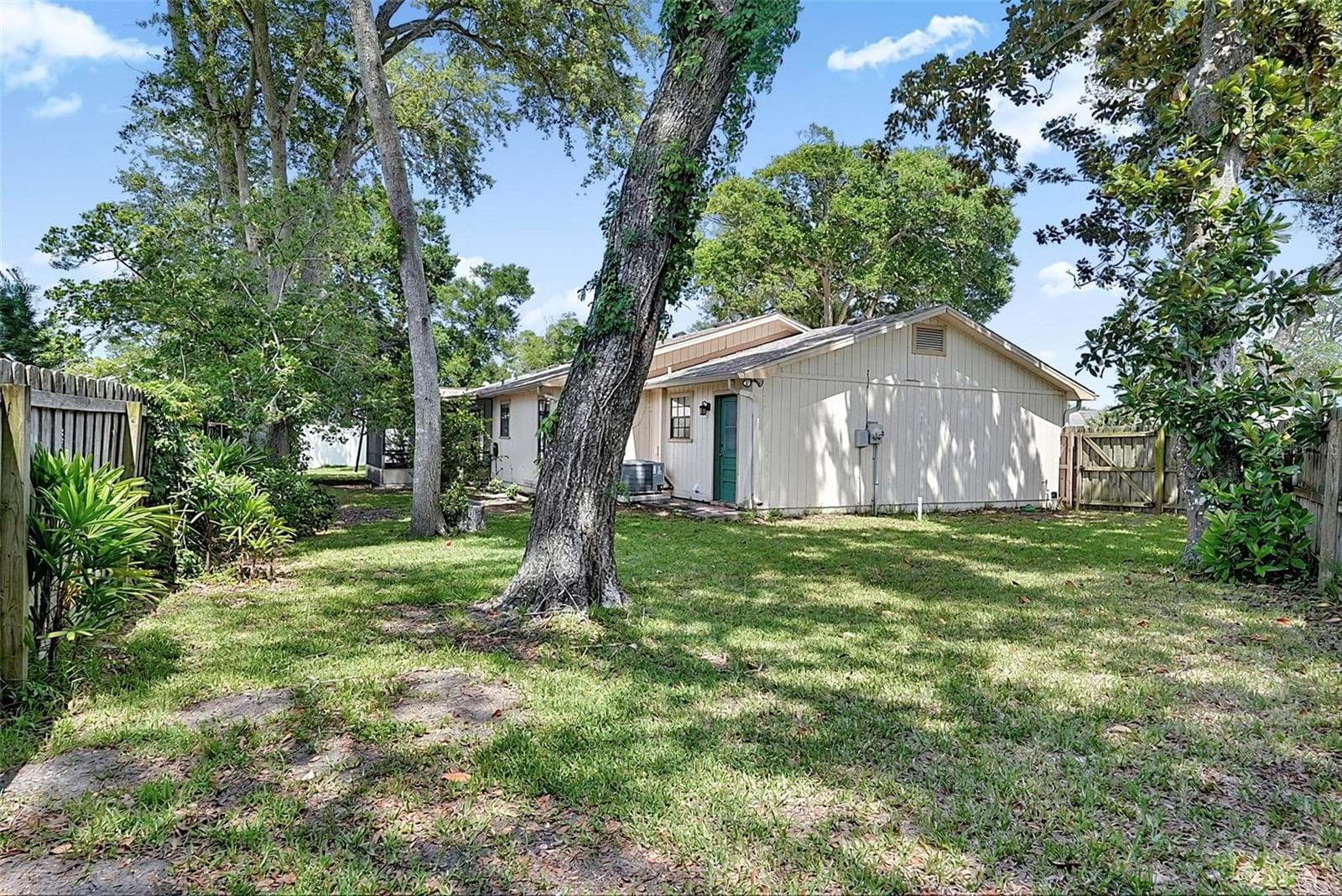 Single Family Residence at 9 BRIDGET TER, ORMOND BEACH, photo 48 of 60