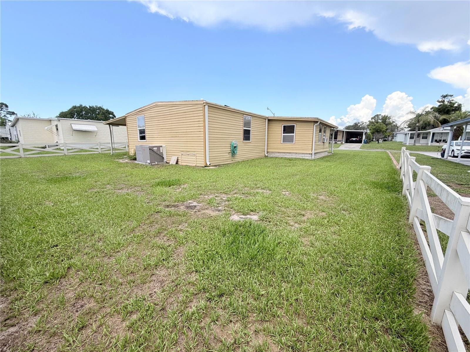 Manufactured Home at 14224 SANDHURST ST, BROOKSVILLE, photo 27 of 28