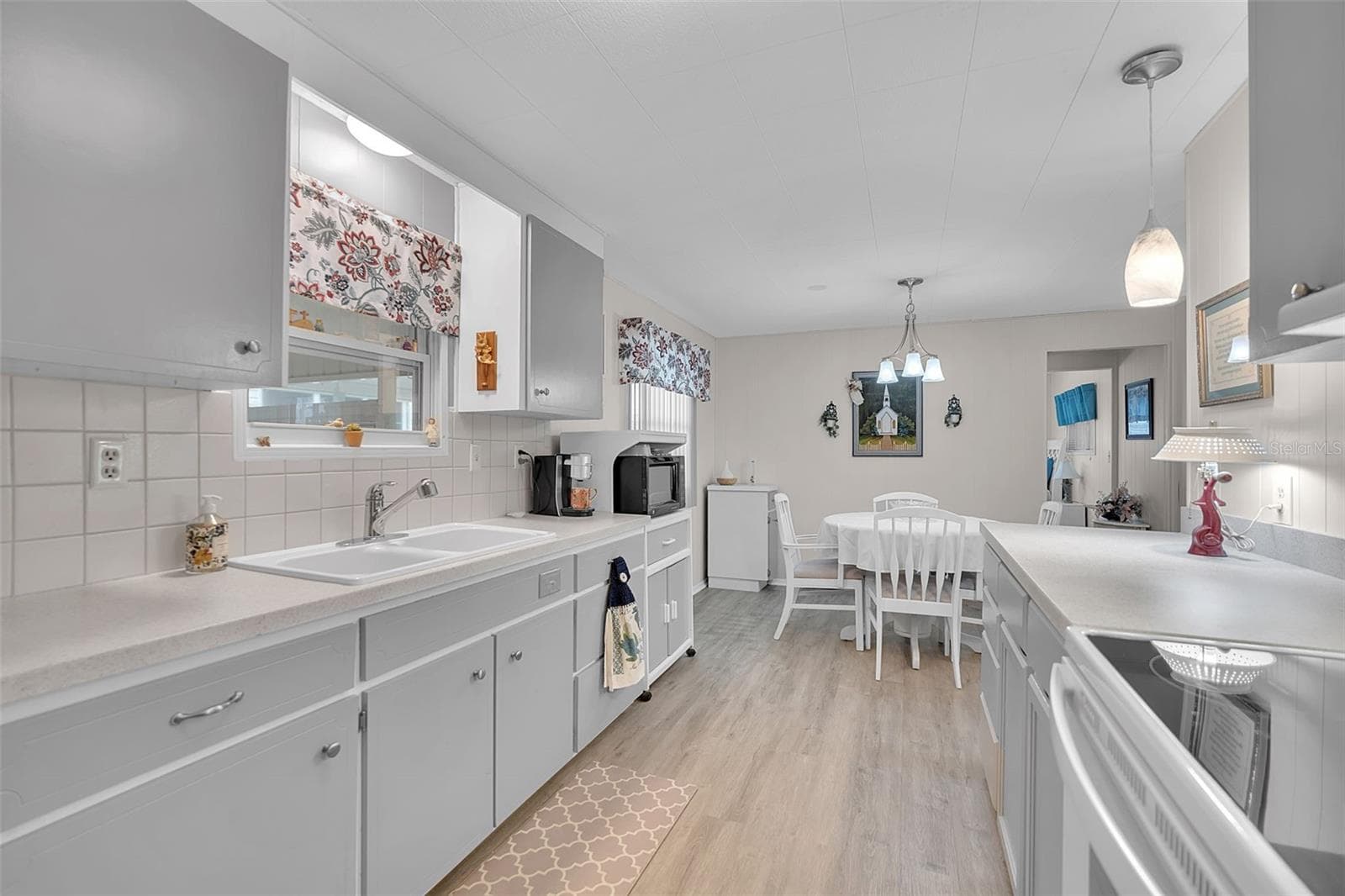 Mobile Home at 5619 BAYSHORE RD #319, PALMETTO, photo 5 of 40