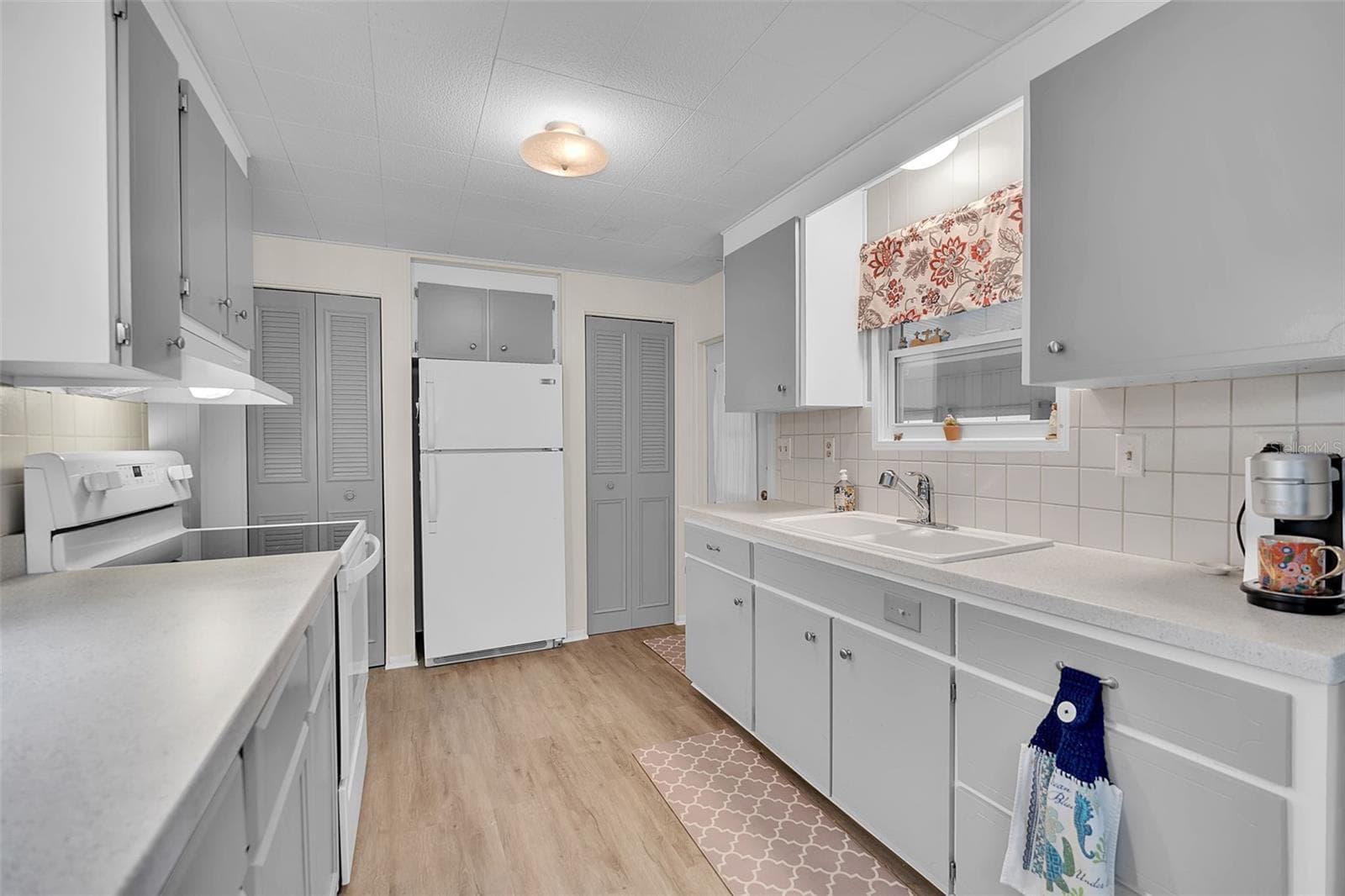 Mobile Home at 5619 BAYSHORE RD #319, PALMETTO, photo 7 of 40