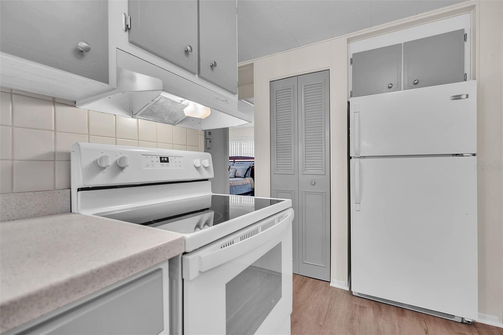 Mobile Home at 5619 BAYSHORE RD #319, PALMETTO, photo 9 of 40